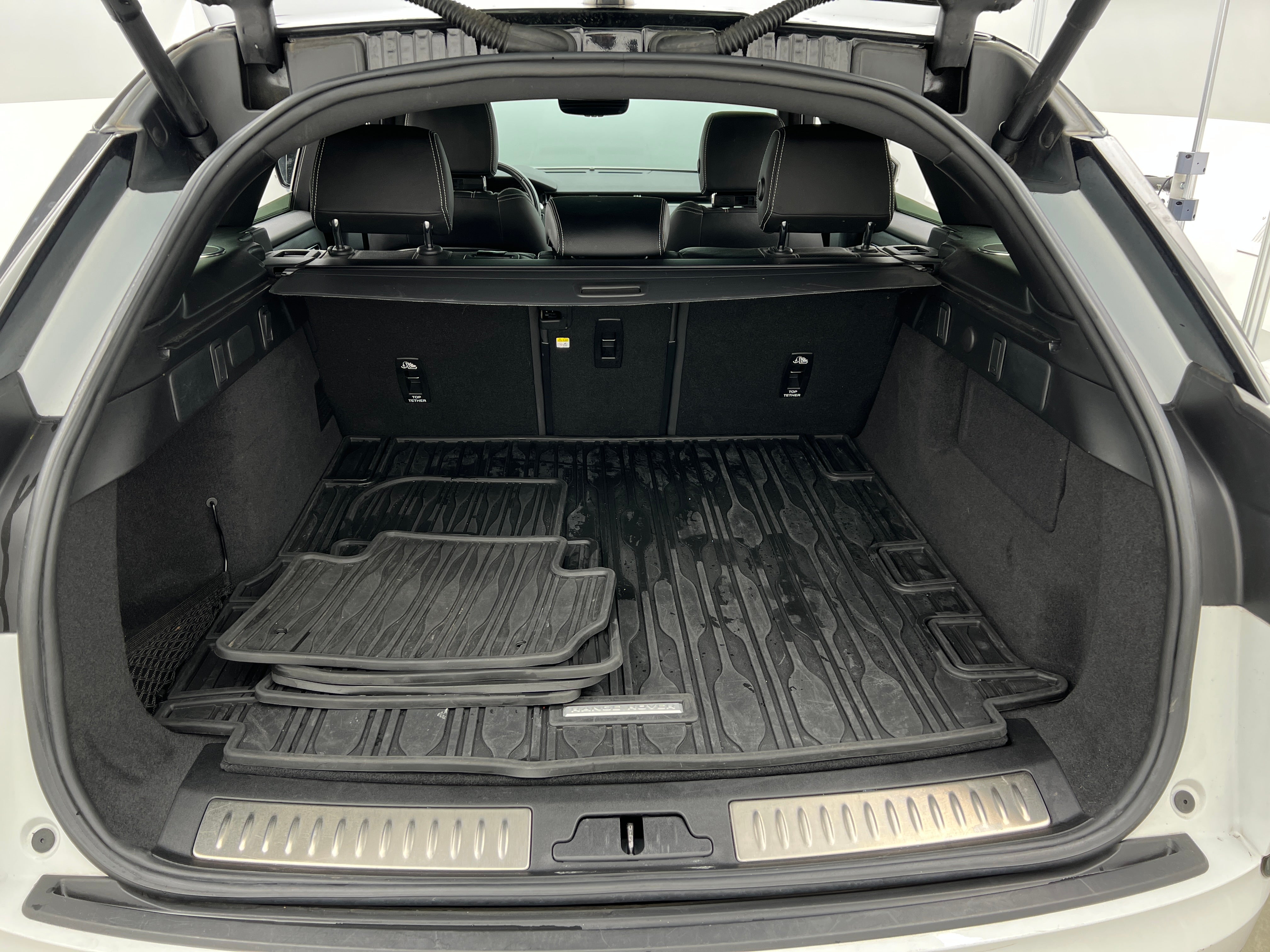 2022 Land Rover Range Rover Velar R-Dynamic S 6