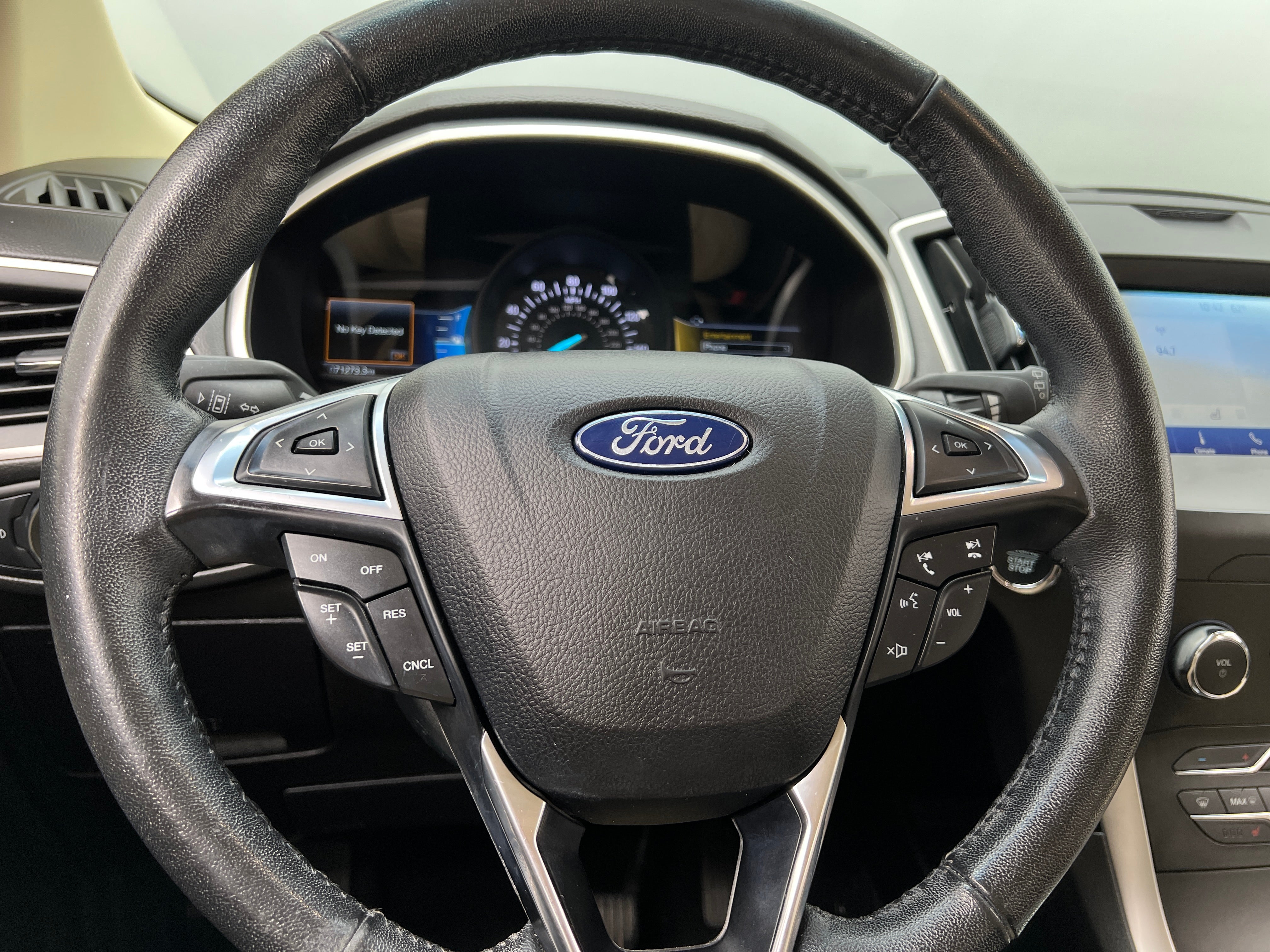 2020 Ford Edge SEL 4