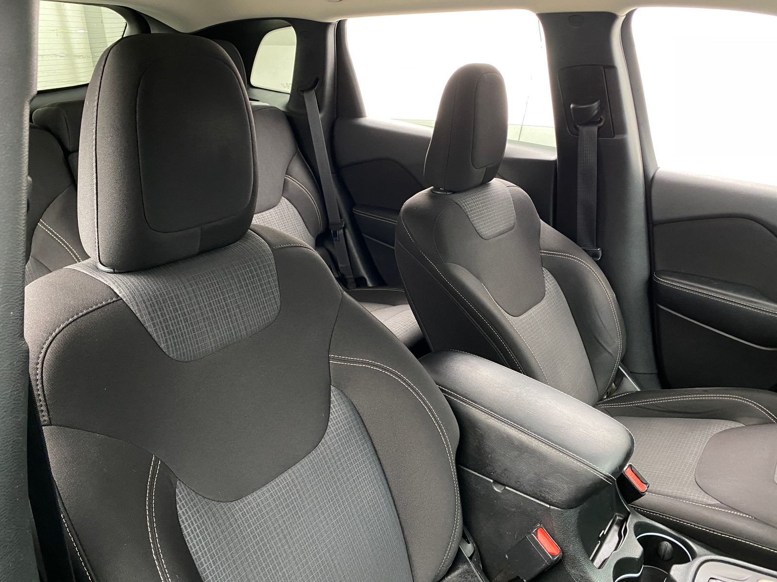 Thumbnail: 2015 Jeep Cherokee - 2