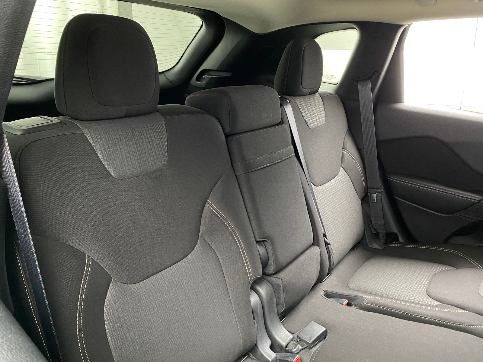 Thumbnail: 2015 Jeep Cherokee - 6