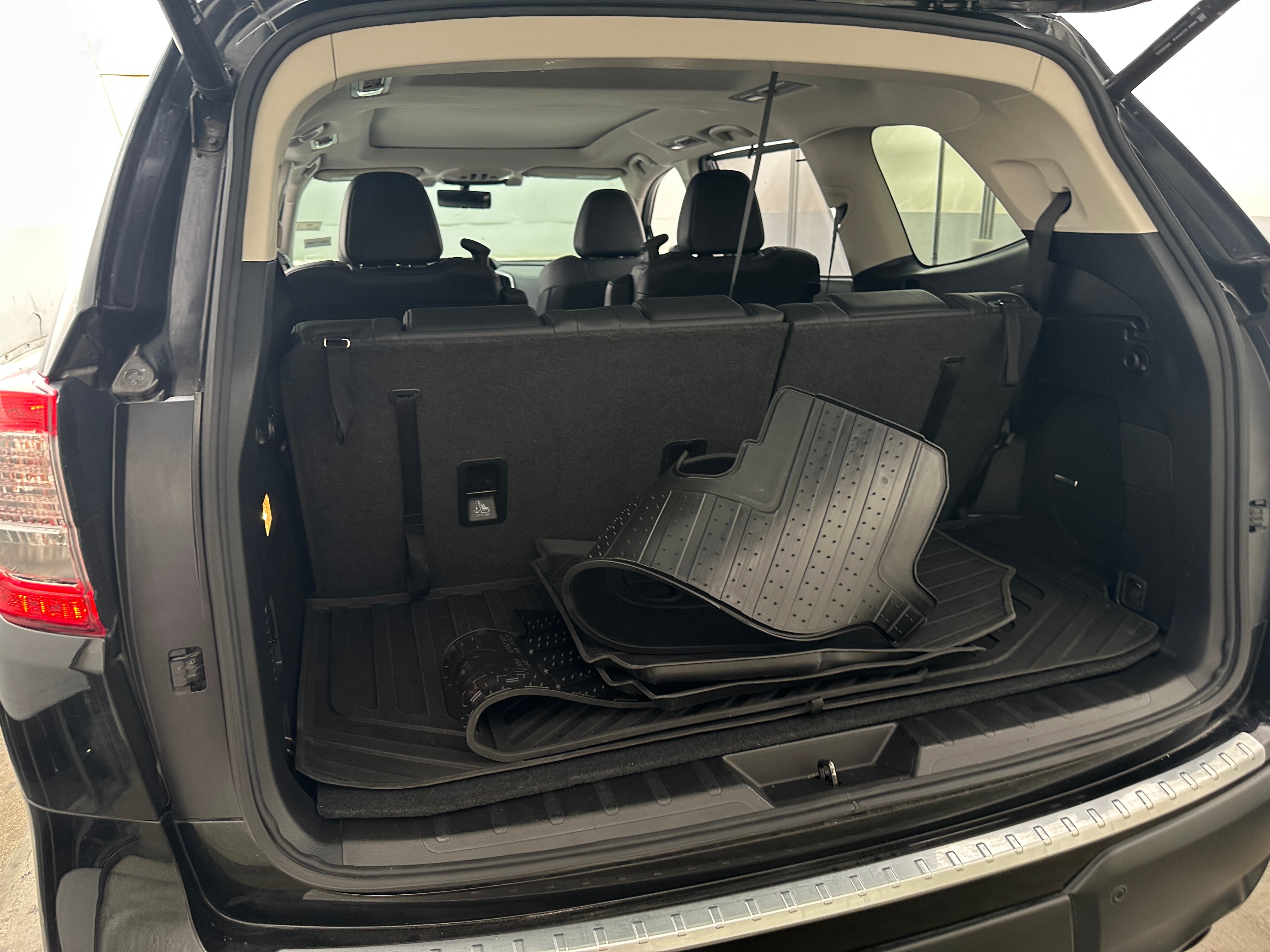 2021 Subaru Ascent Touring 7