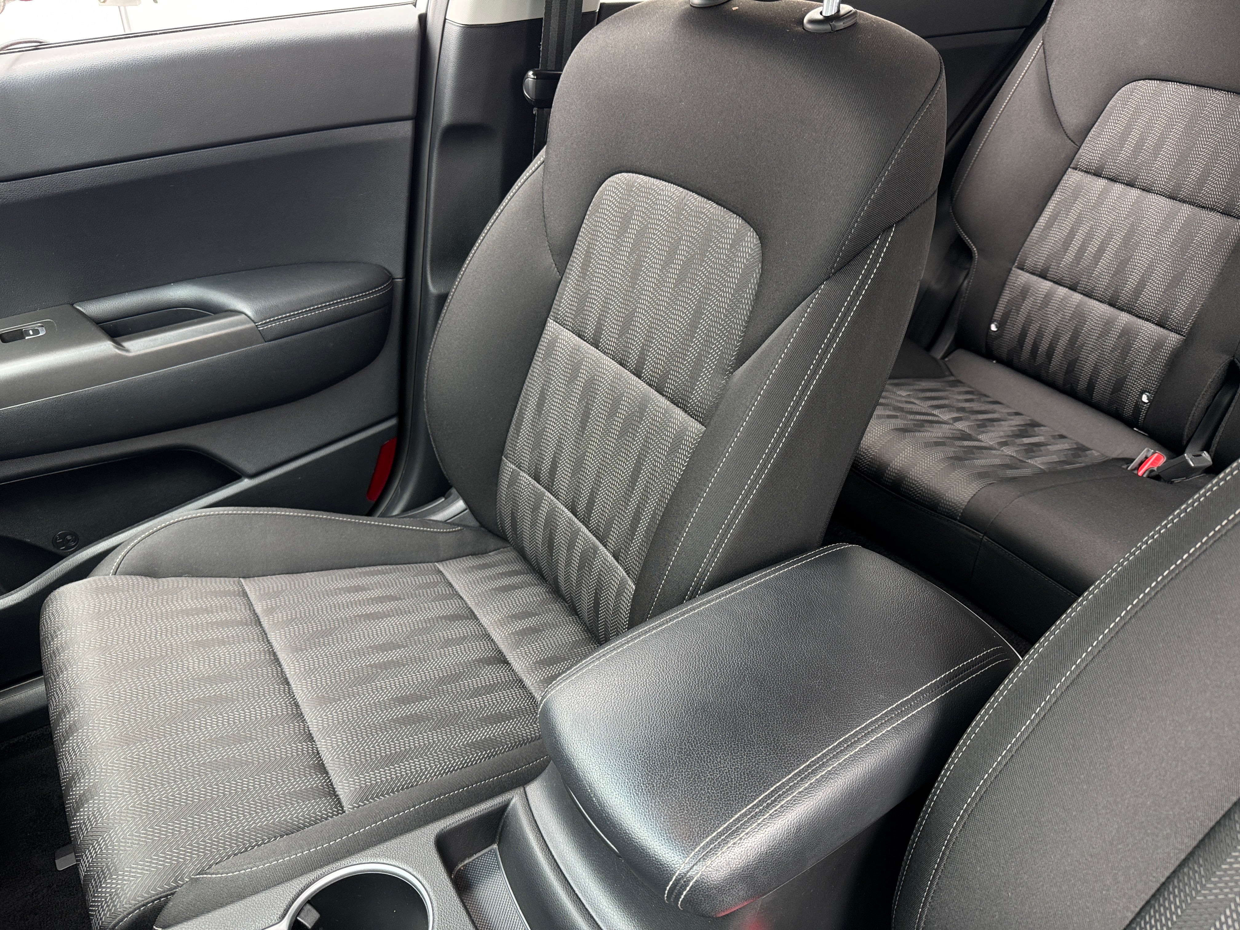 2021 Kia Sportage LX 2