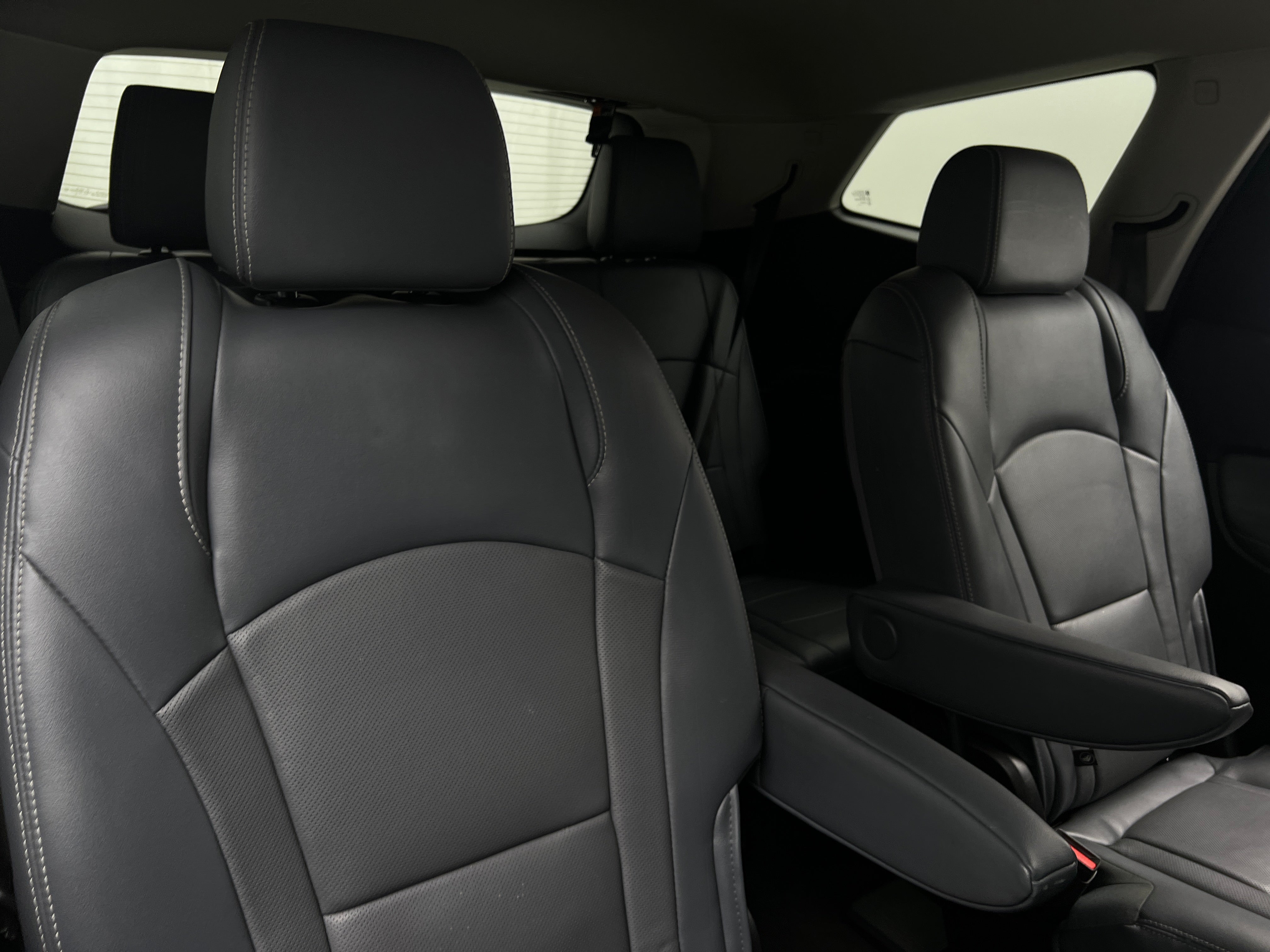 2019 Buick Enclave Essence 5