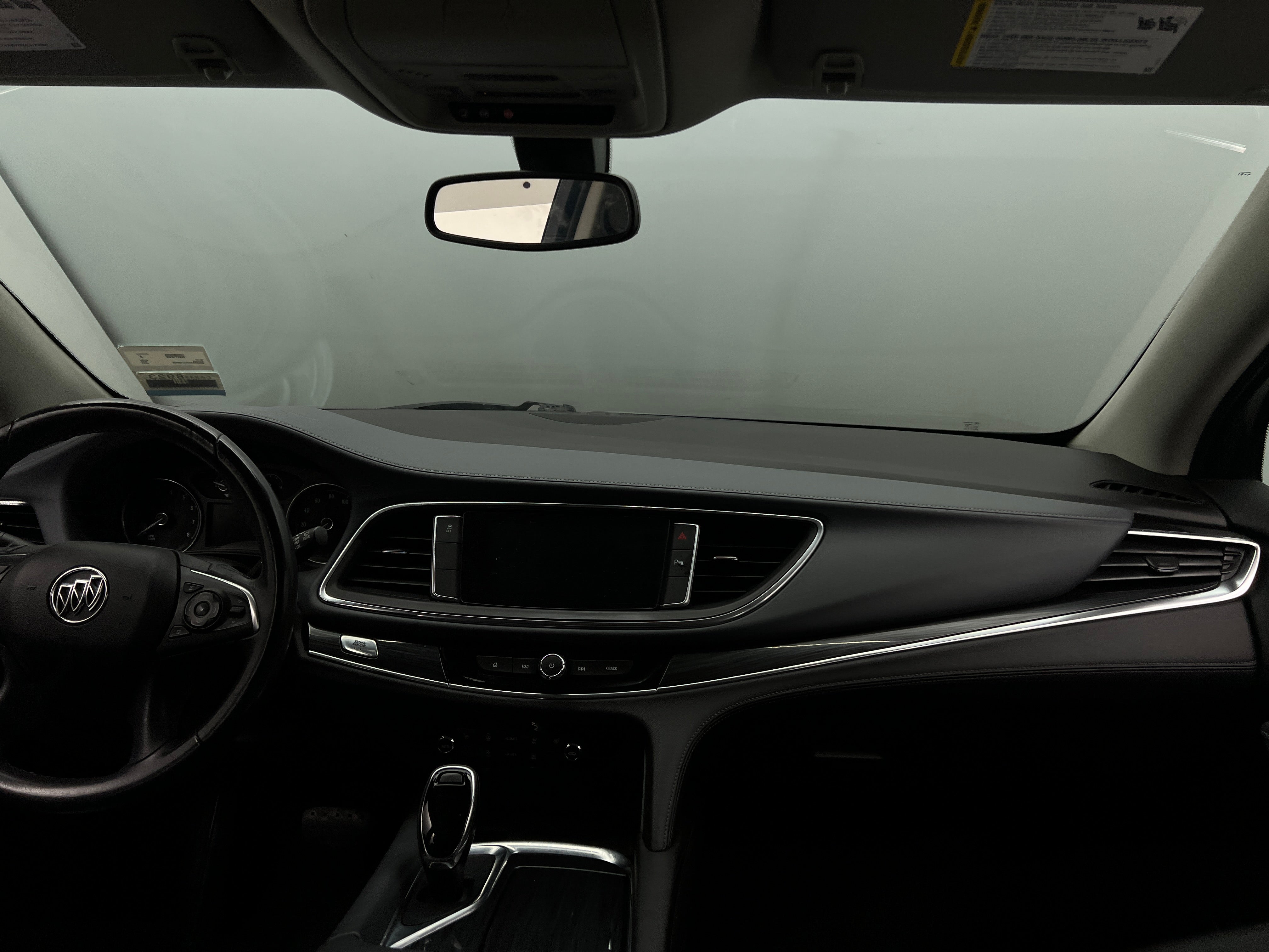 2019 Buick Enclave Essence 2