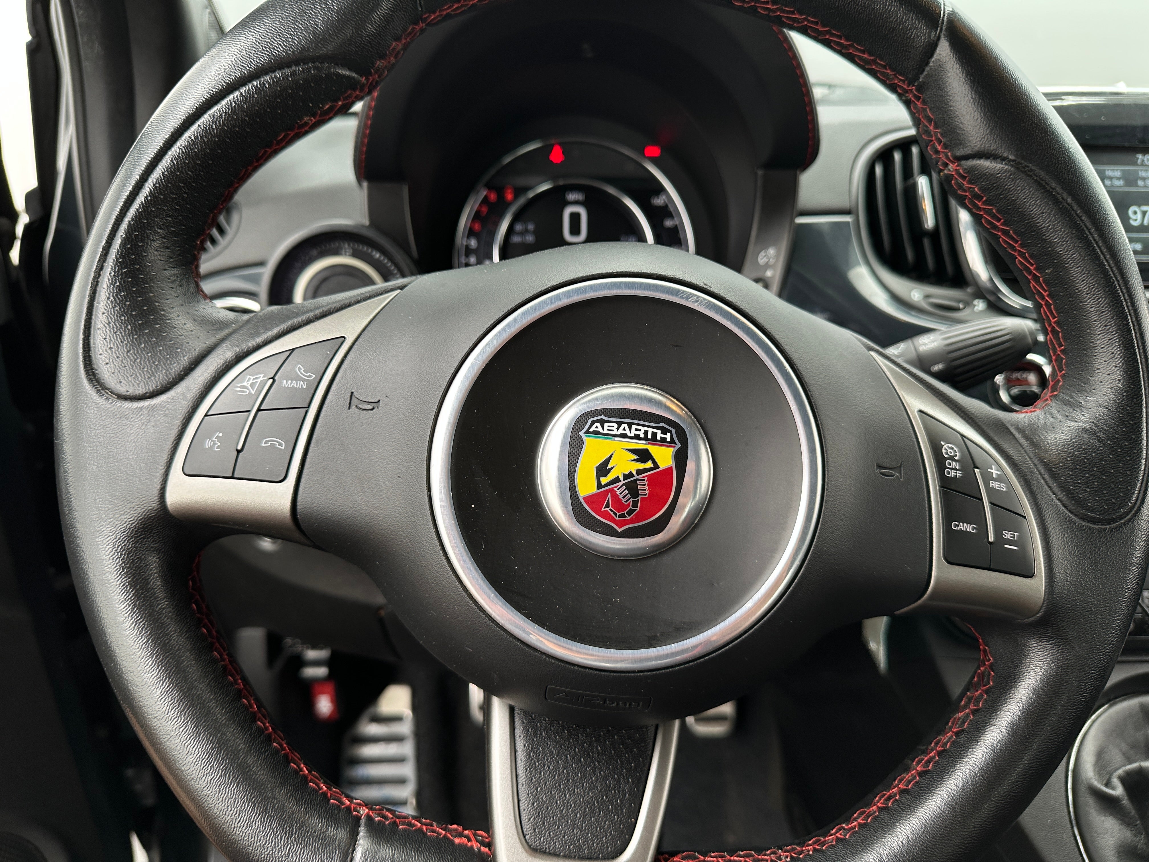 2017 Fiat 500 Abarth 5