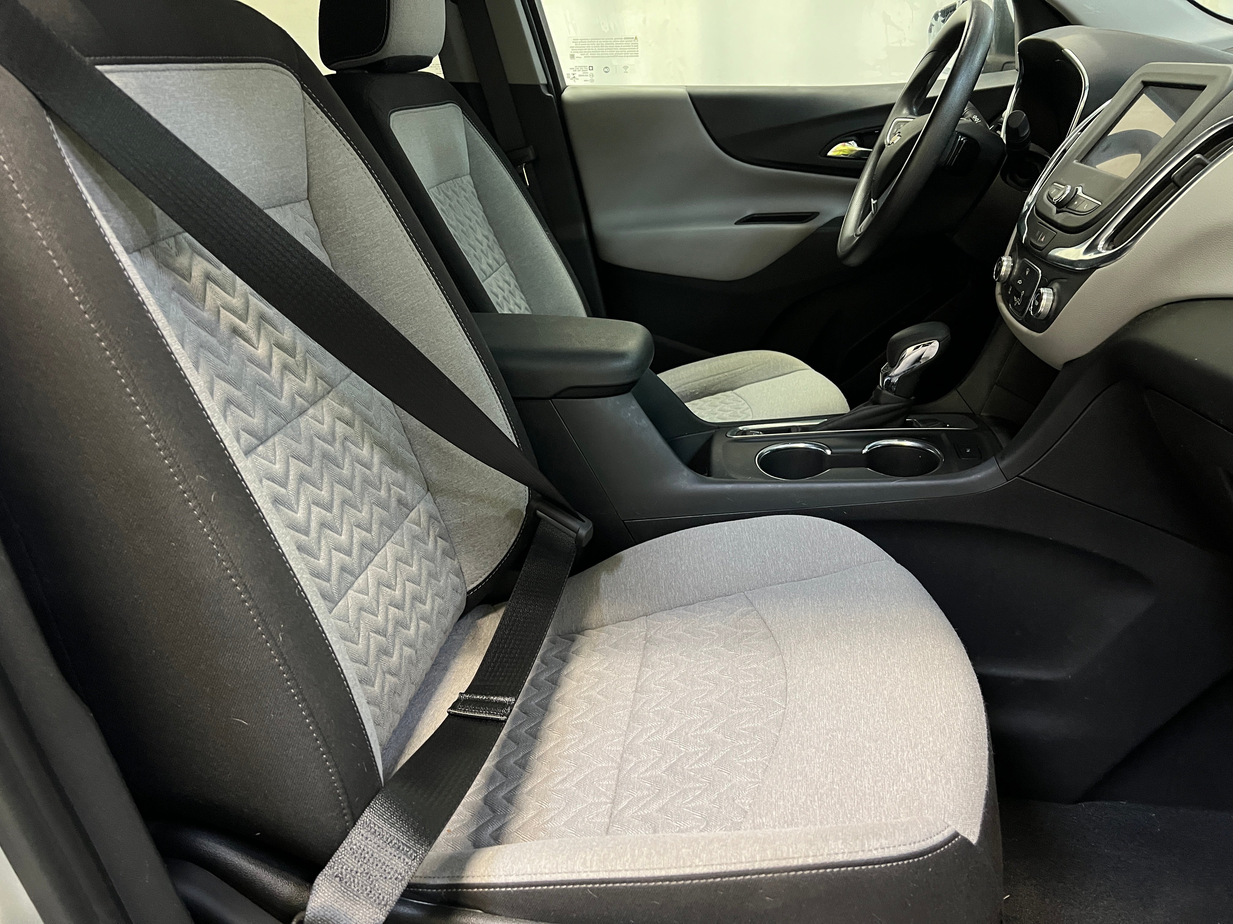 Thumbnail: 2022 Chevrolet Equinox - 2