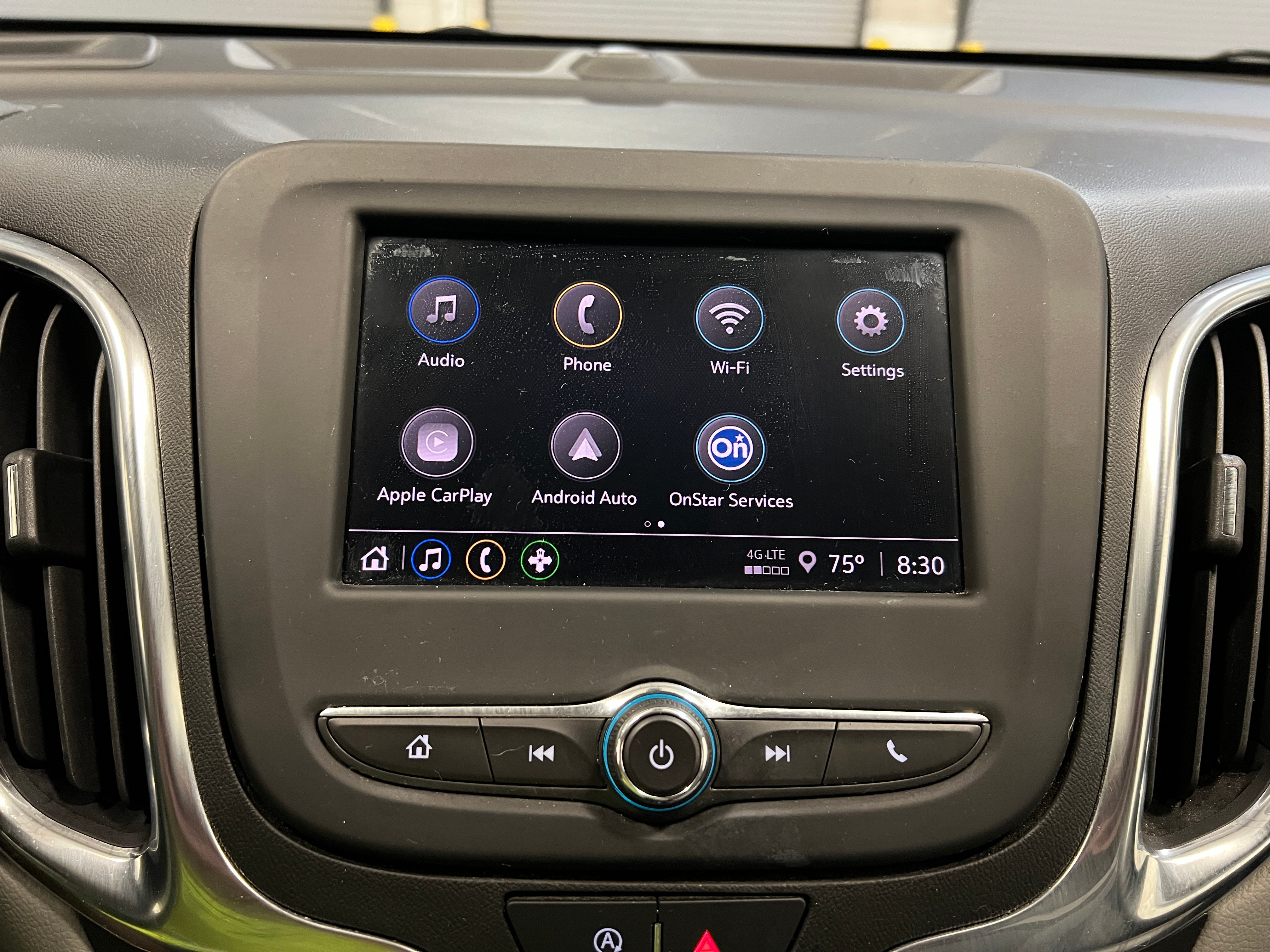Thumbnail: 2022 Chevrolet Equinox - 4