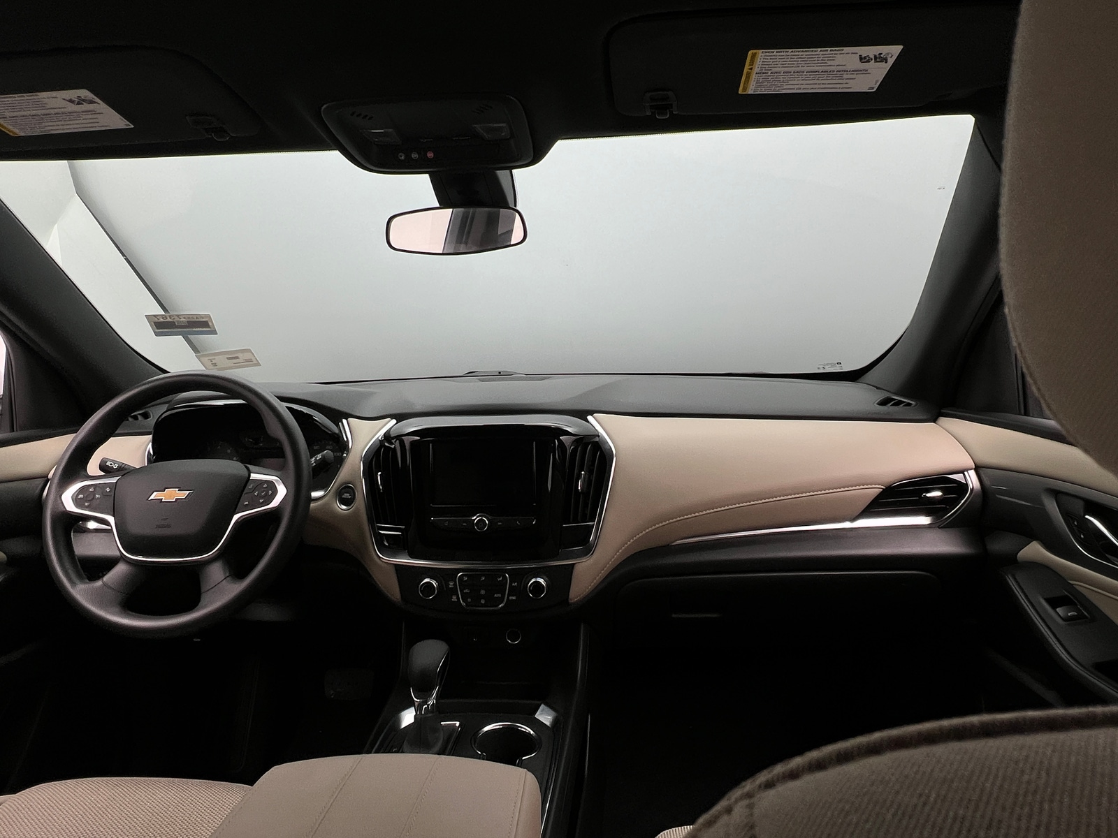 Thumbnail: 2023 Chevrolet Traverse - 3