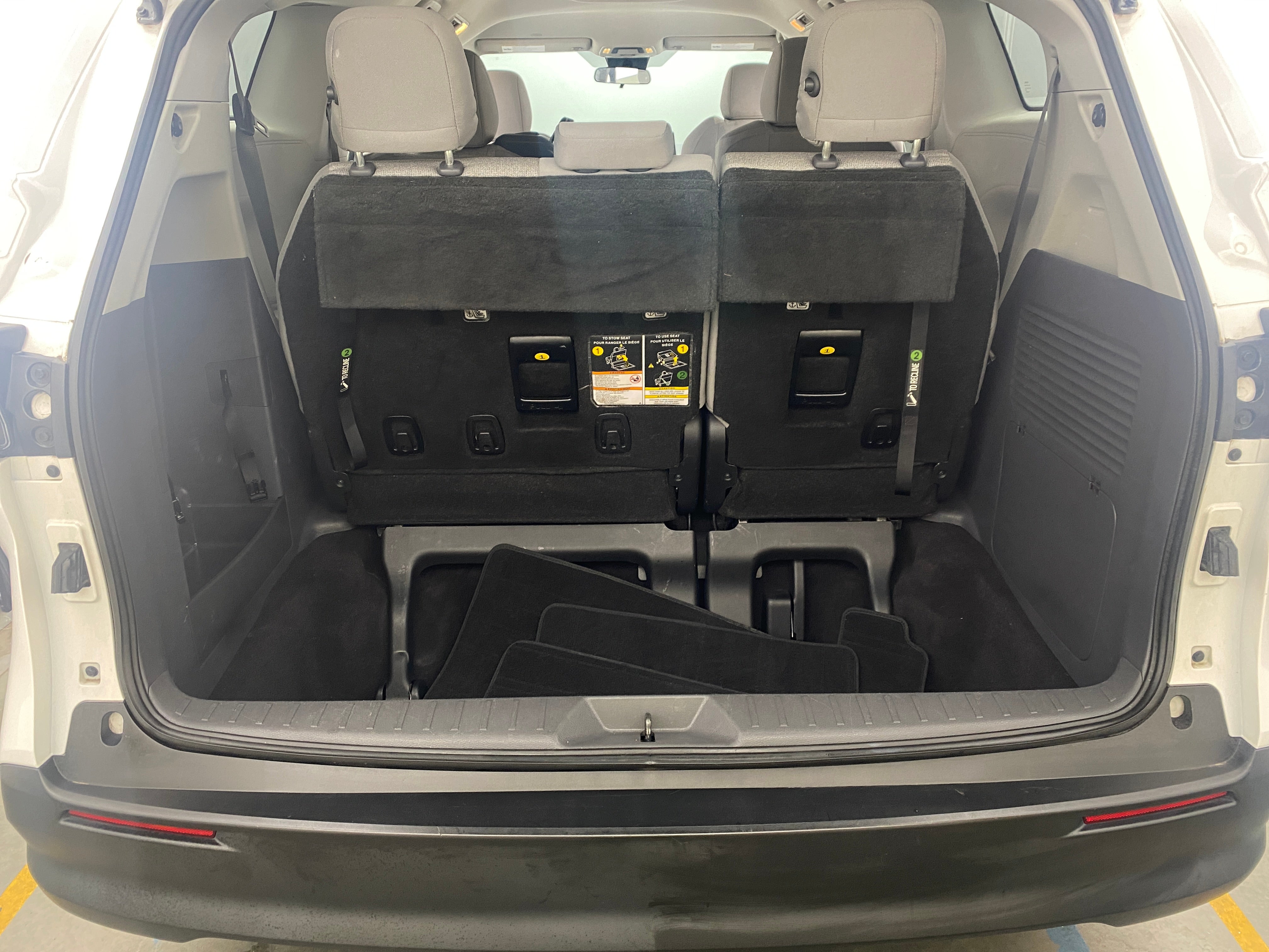 2021 Toyota Sienna LE 7