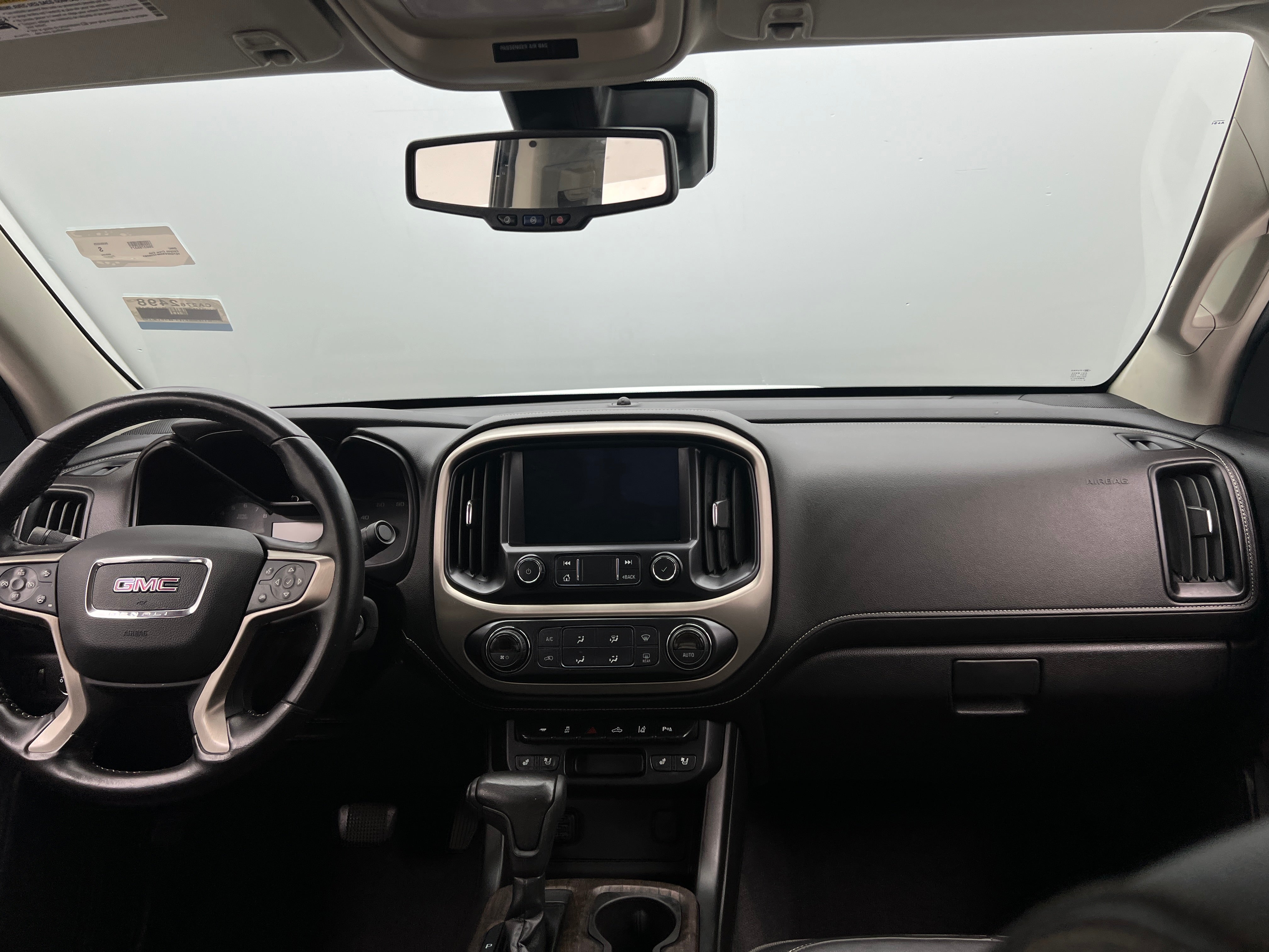2021 GMC Canyon Denali 2