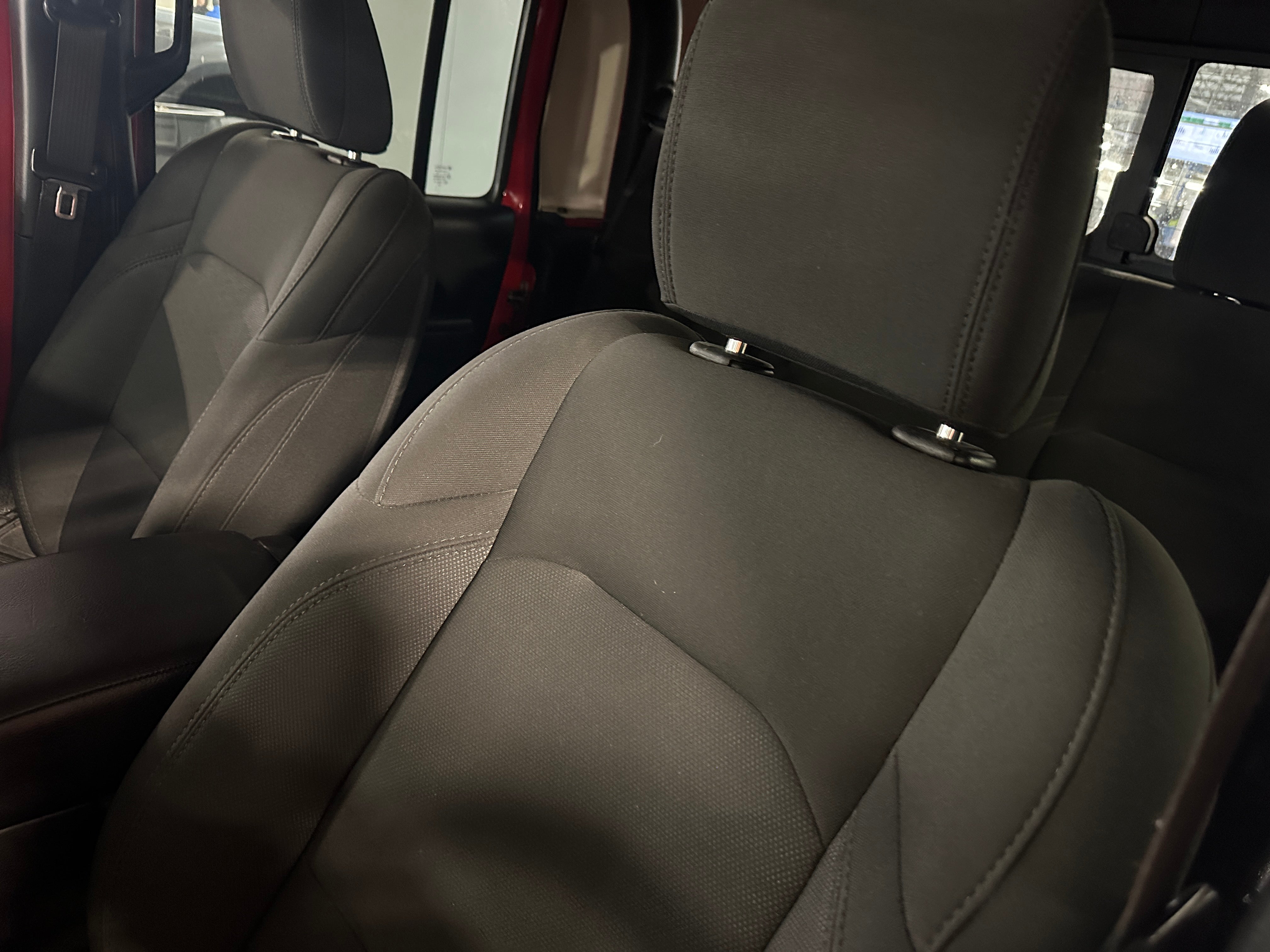 2020 Jeep Gladiator Sport 2
