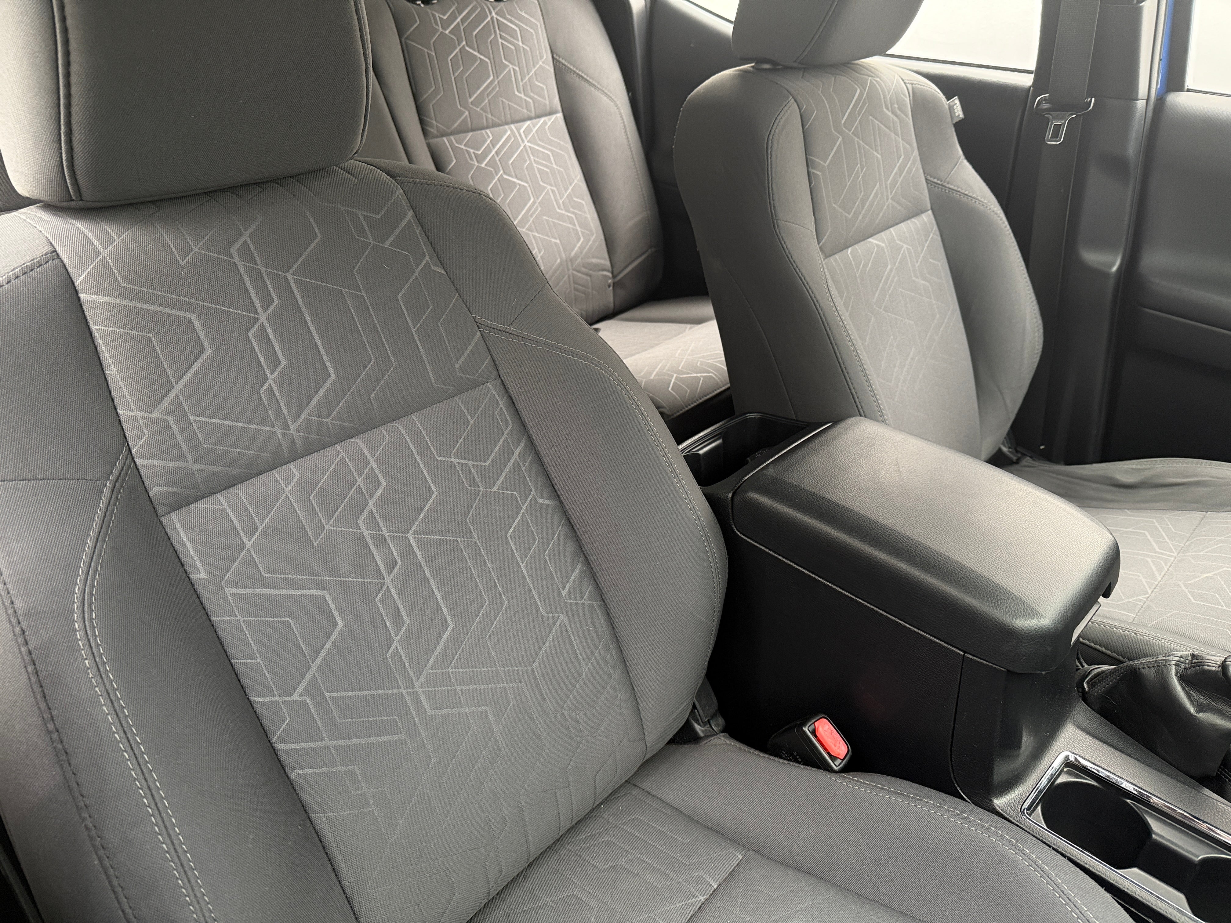 2016 Toyota Tacoma TRD Sport 2