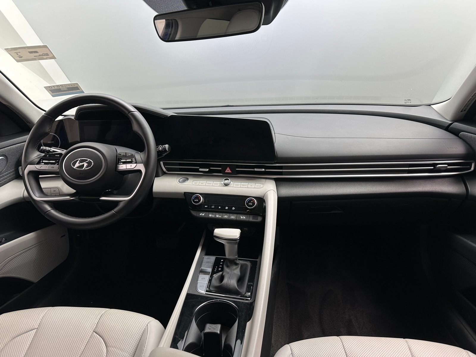 Thumbnail: 2023 Hyundai Elantra - 2