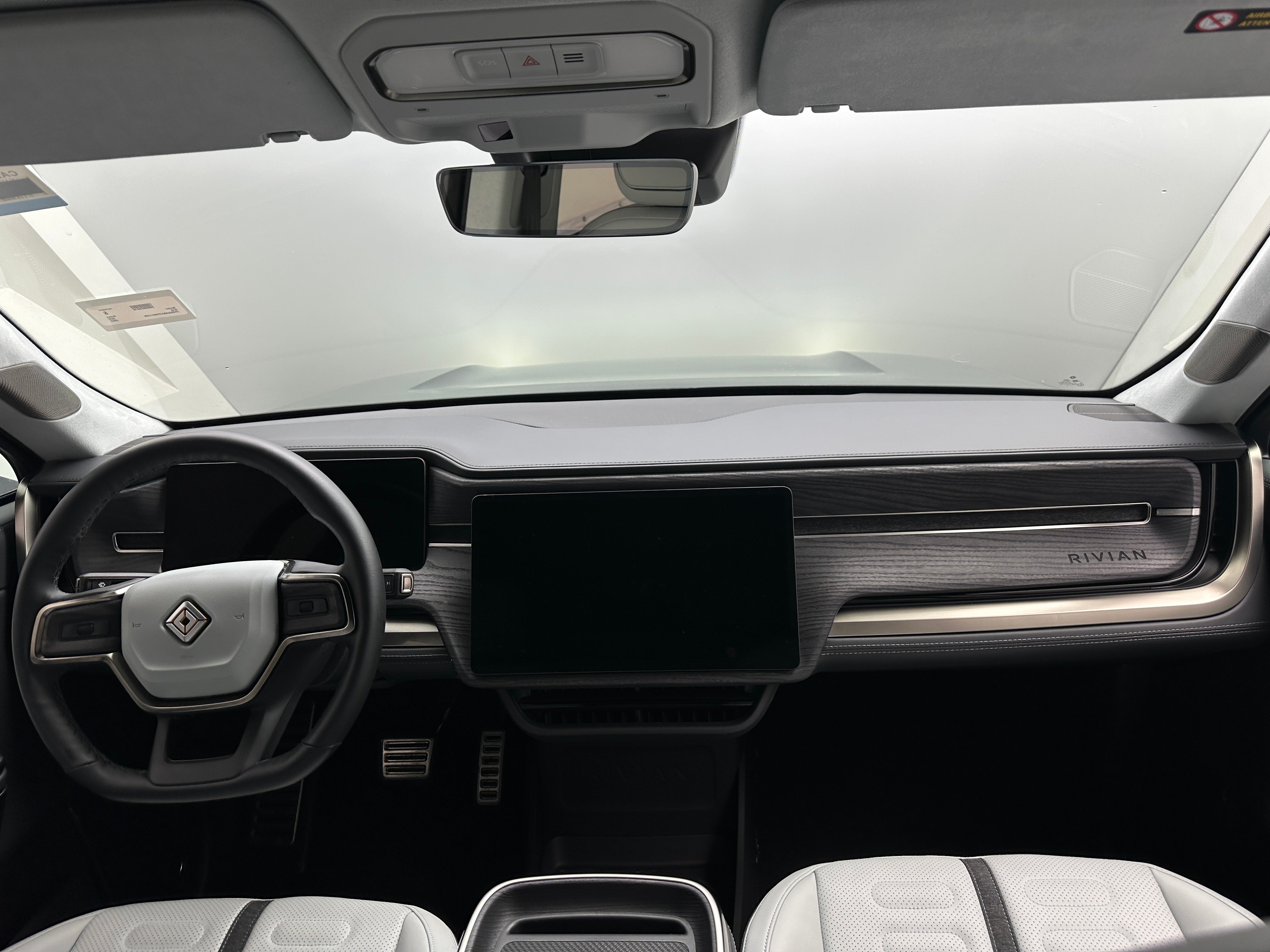 2023 Rivian R1S Adventure 2