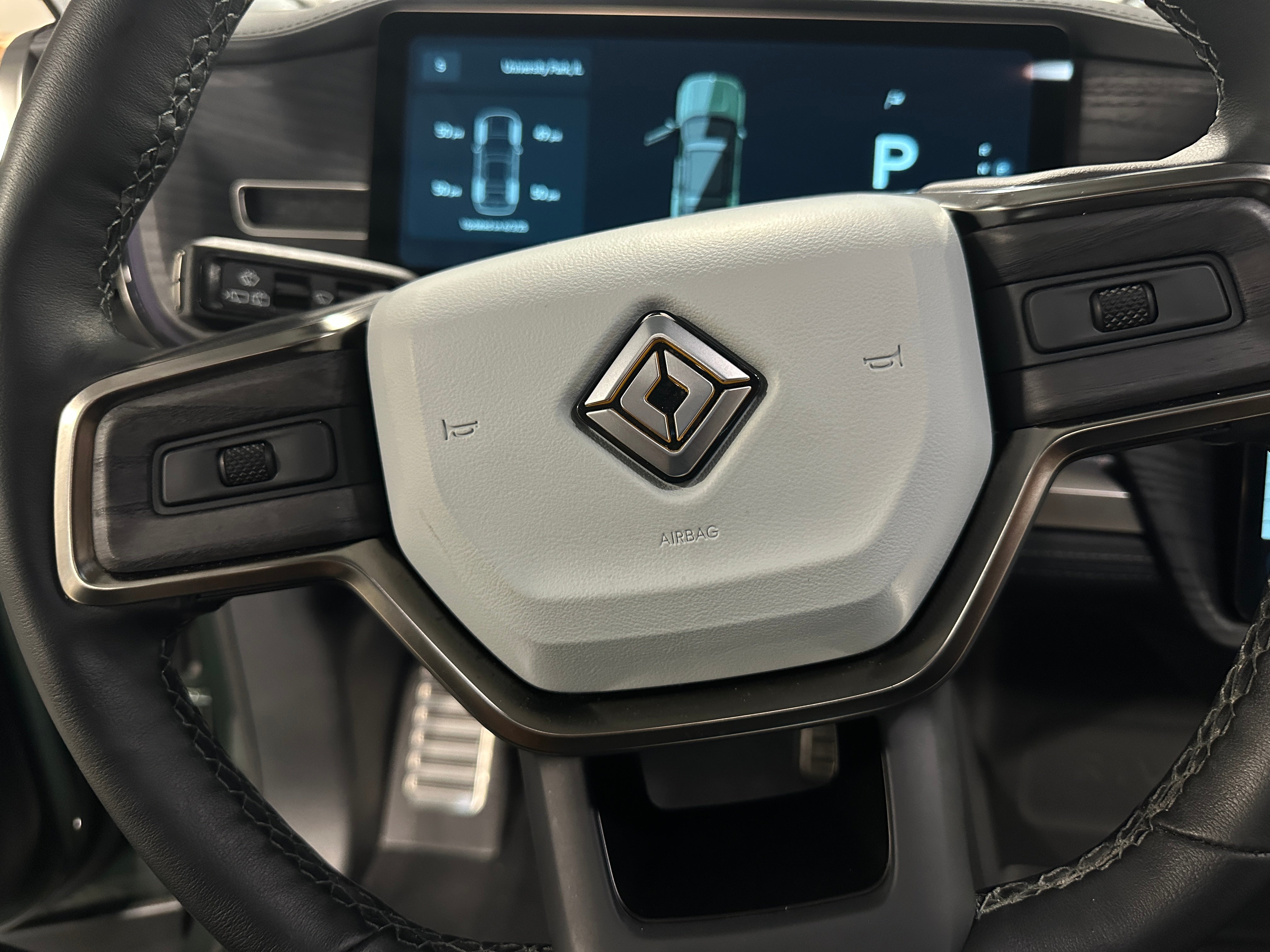 2023 Rivian R1S Adventure 4