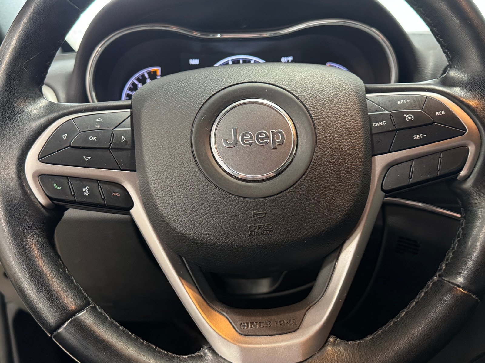 Thumbnail: 2021 Jeep Grand Cherokee - 4