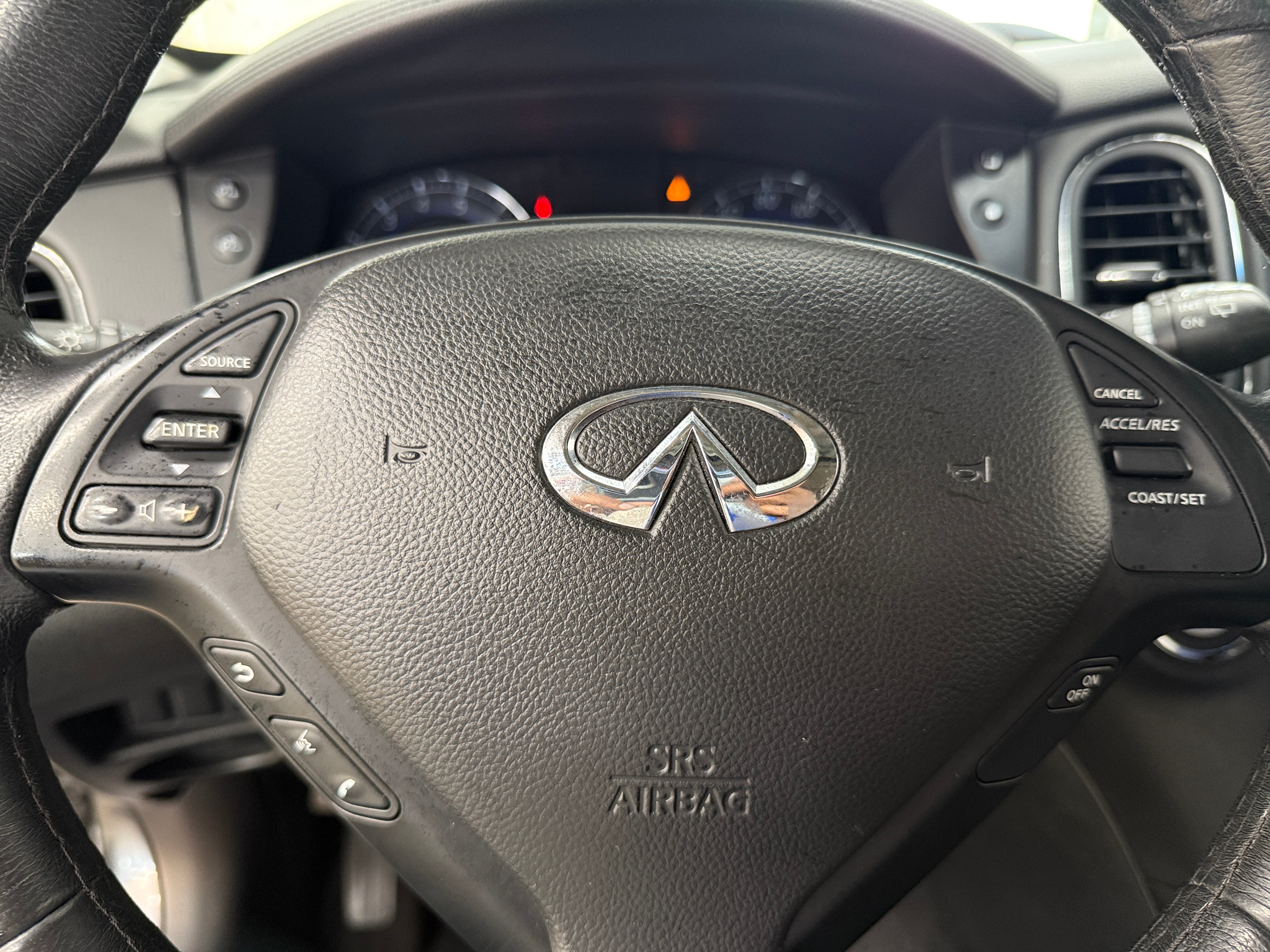 2016 INFINITI QX50 Base 4