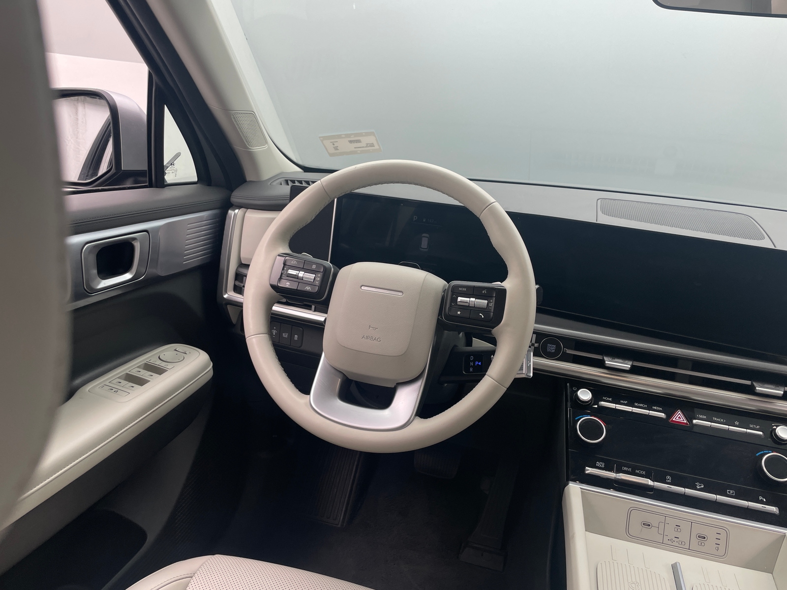 Thumbnail: 2024 Hyundai Santa Fe - 4