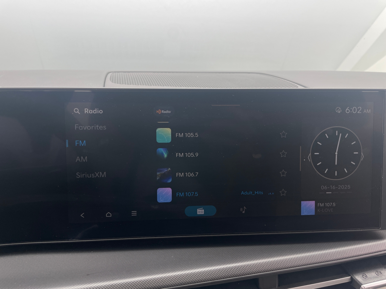 Thumbnail: 2024 Hyundai Santa Fe - 3