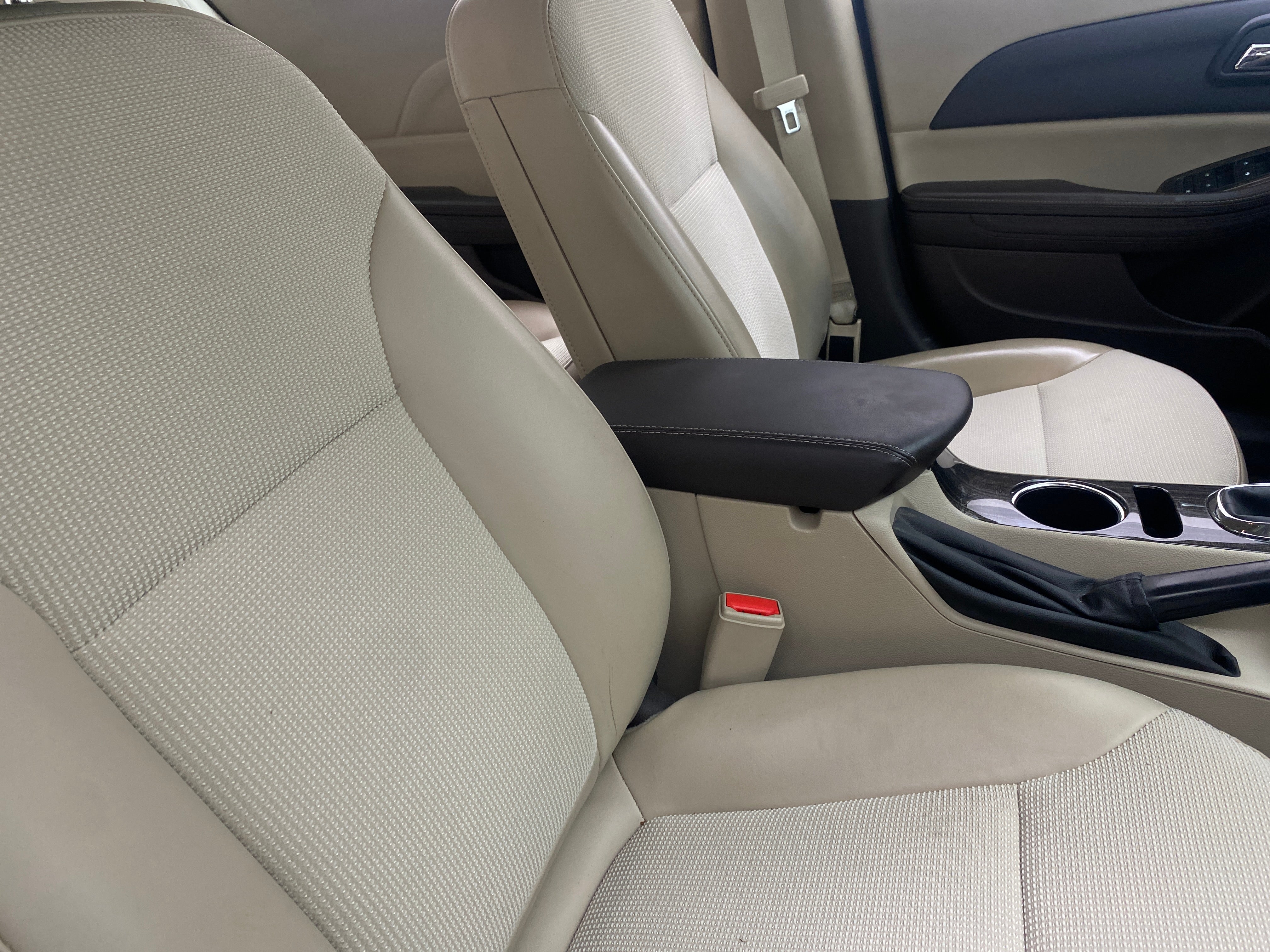 2014 Chevrolet Malibu LT 2