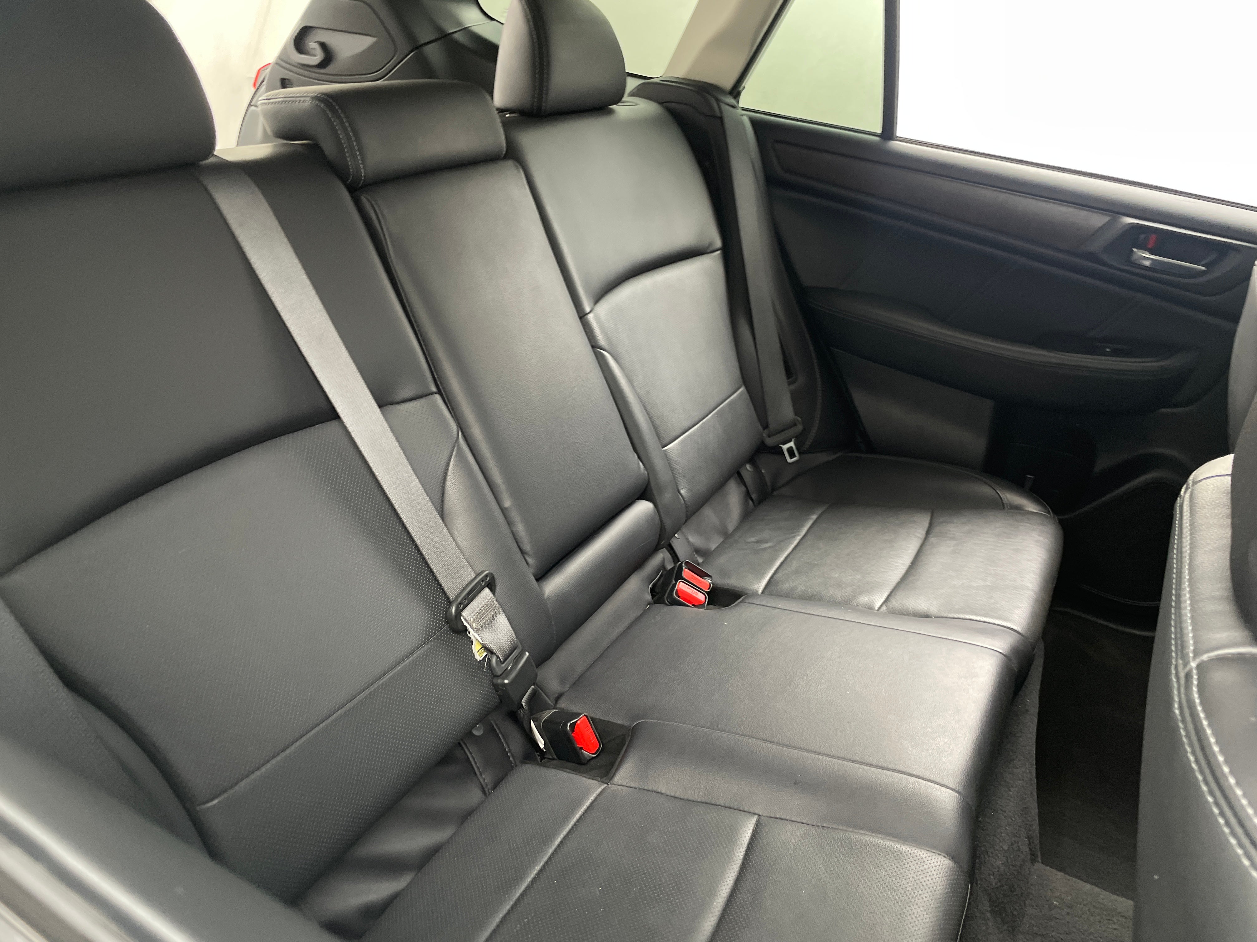 2018 Subaru Outback 3.6R Limited 5