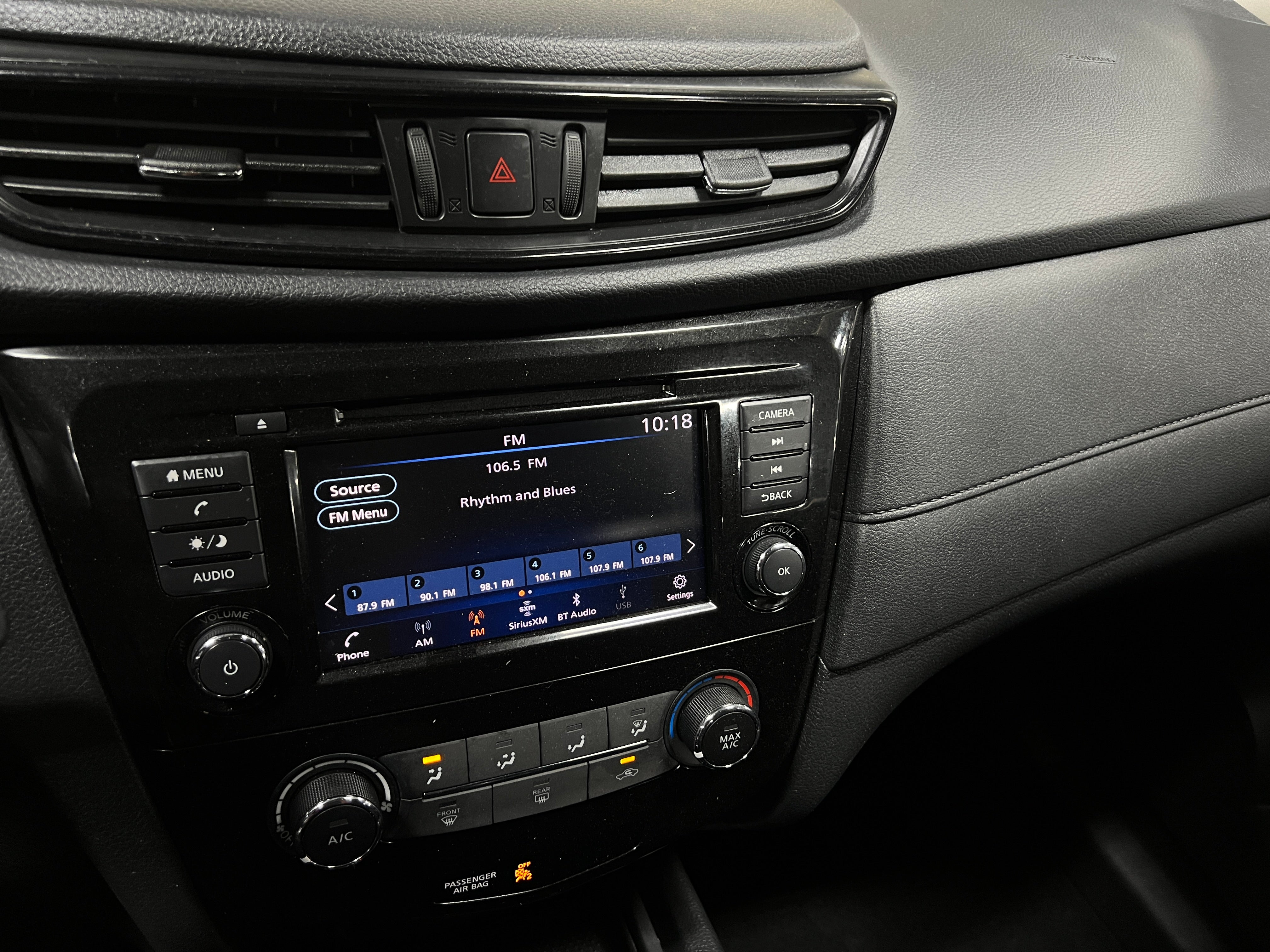 2019 Nissan Rogue S 4