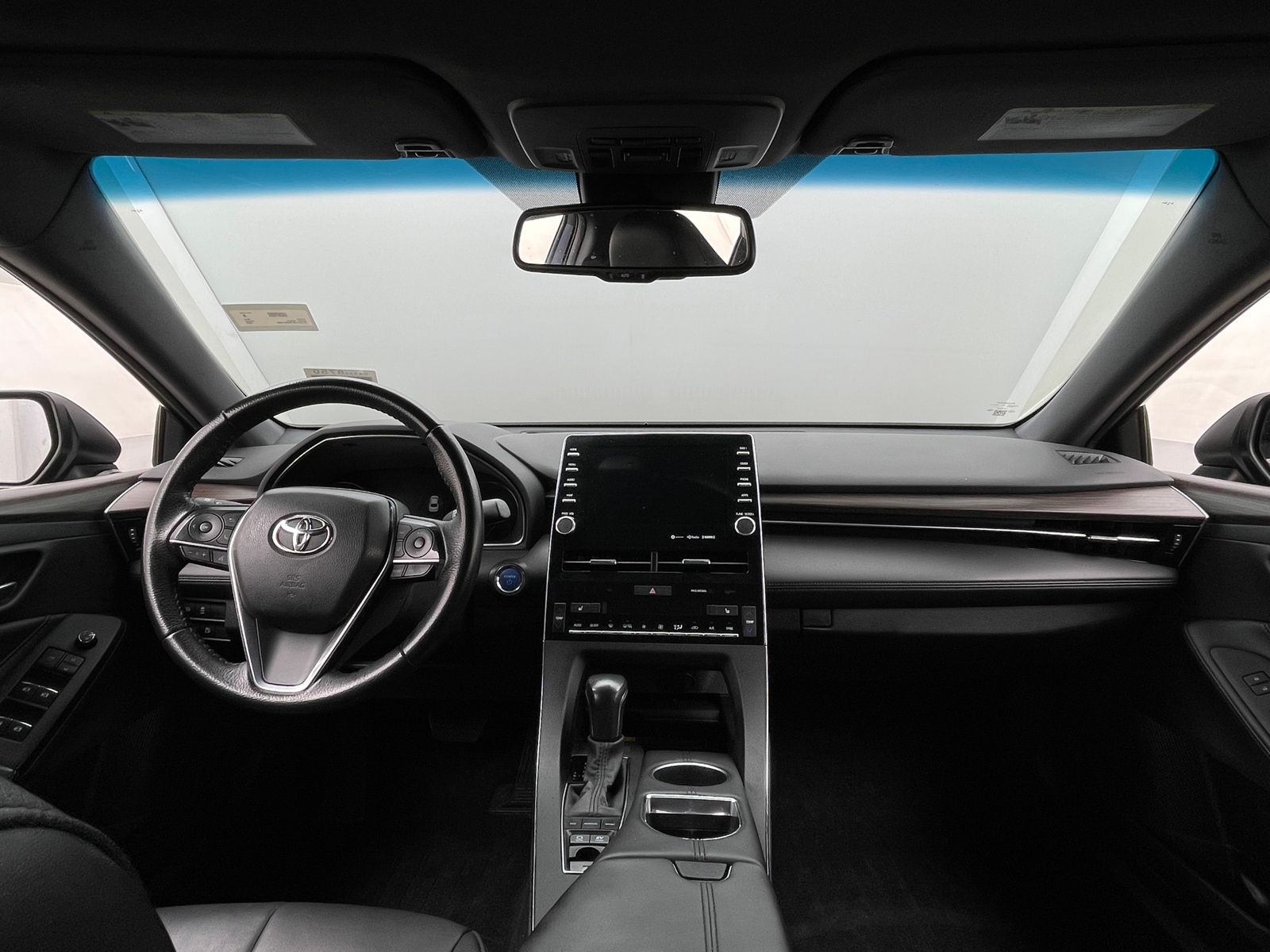 Thumbnail: 2022 Toyota Avalon - 2