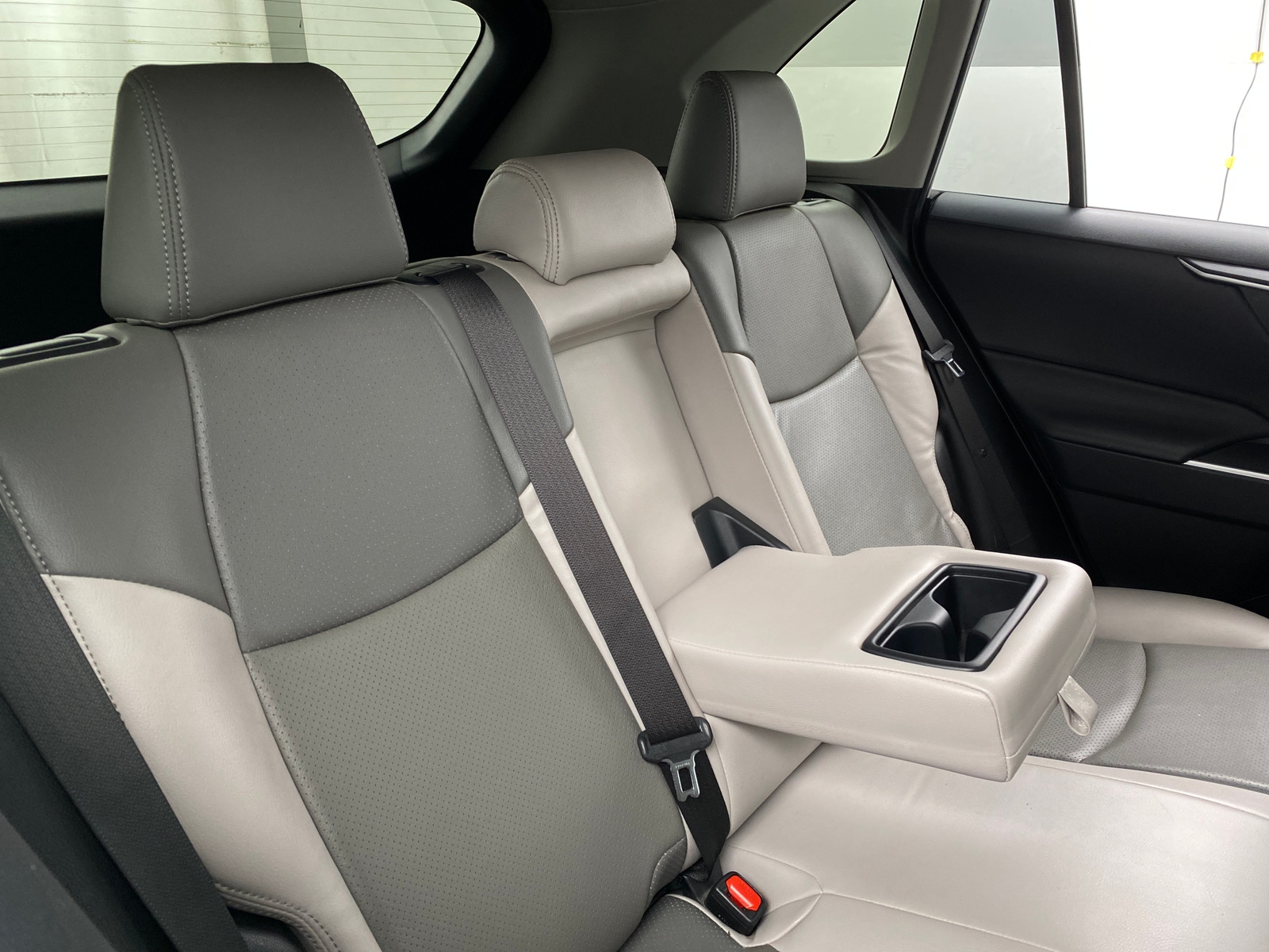 Thumbnail: 2019 Toyota RAV4 - 6