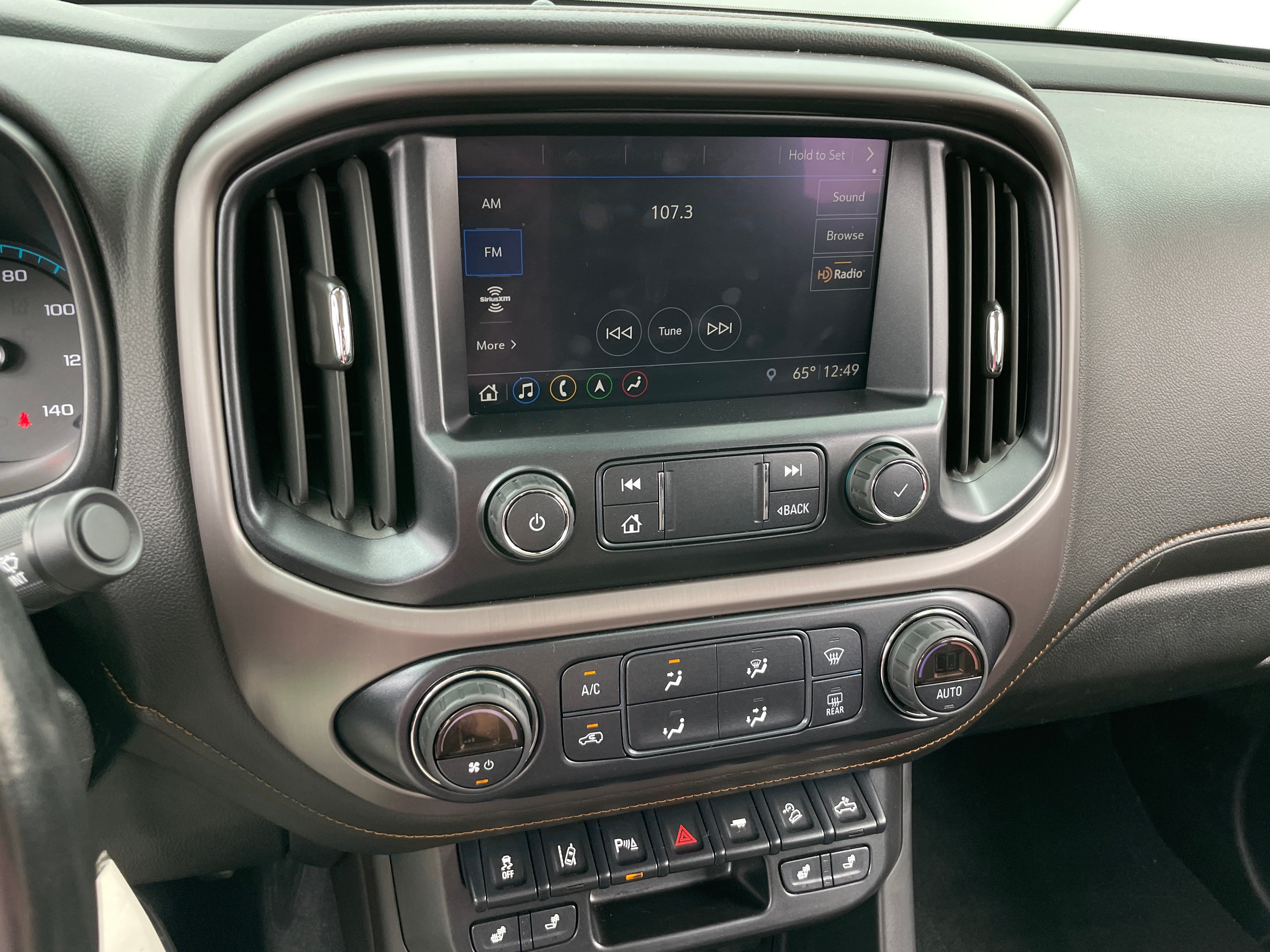 2021 GMC Canyon AT4 3