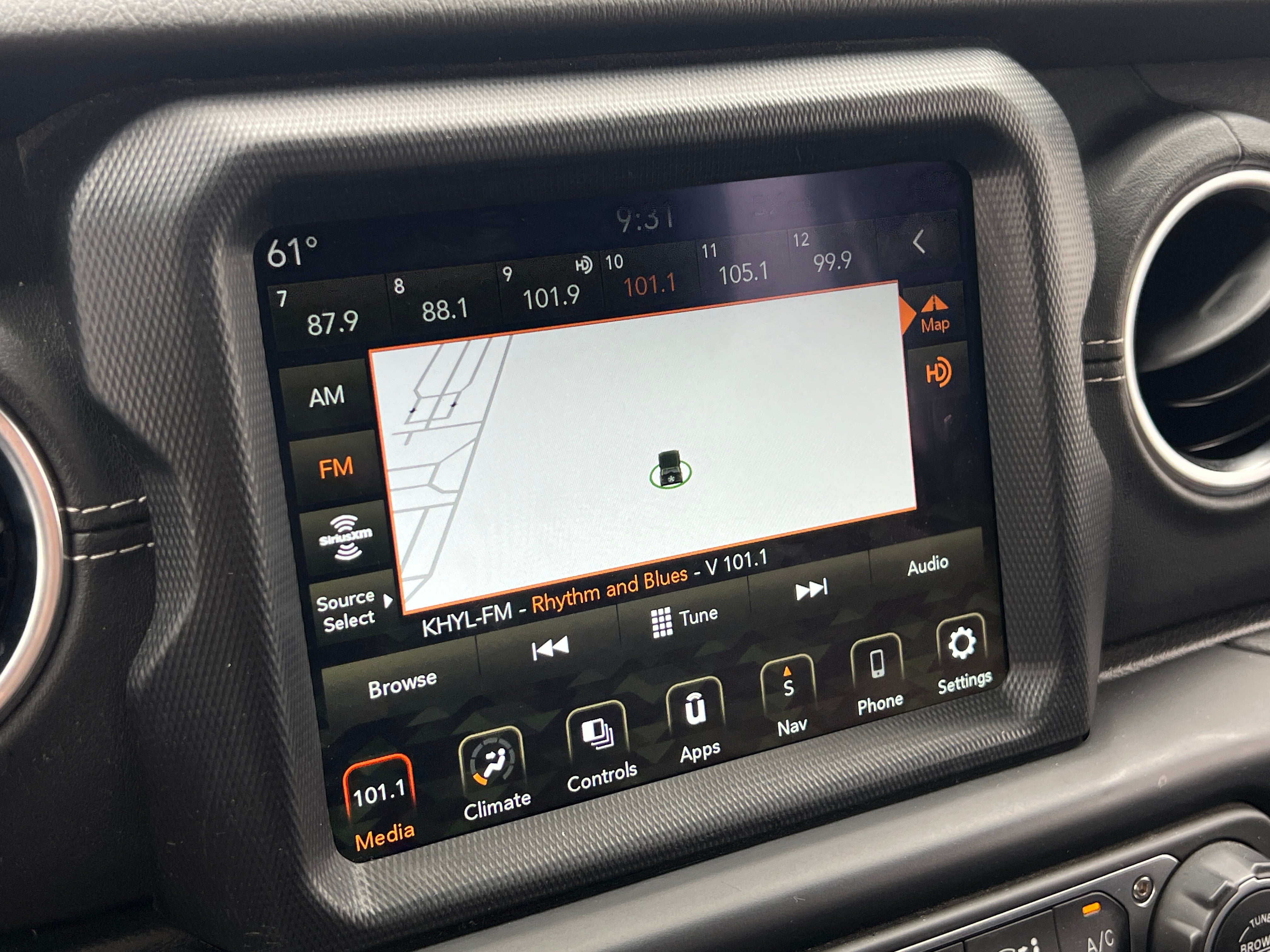 Thumbnail: 2023 Jeep Wrangler - 4