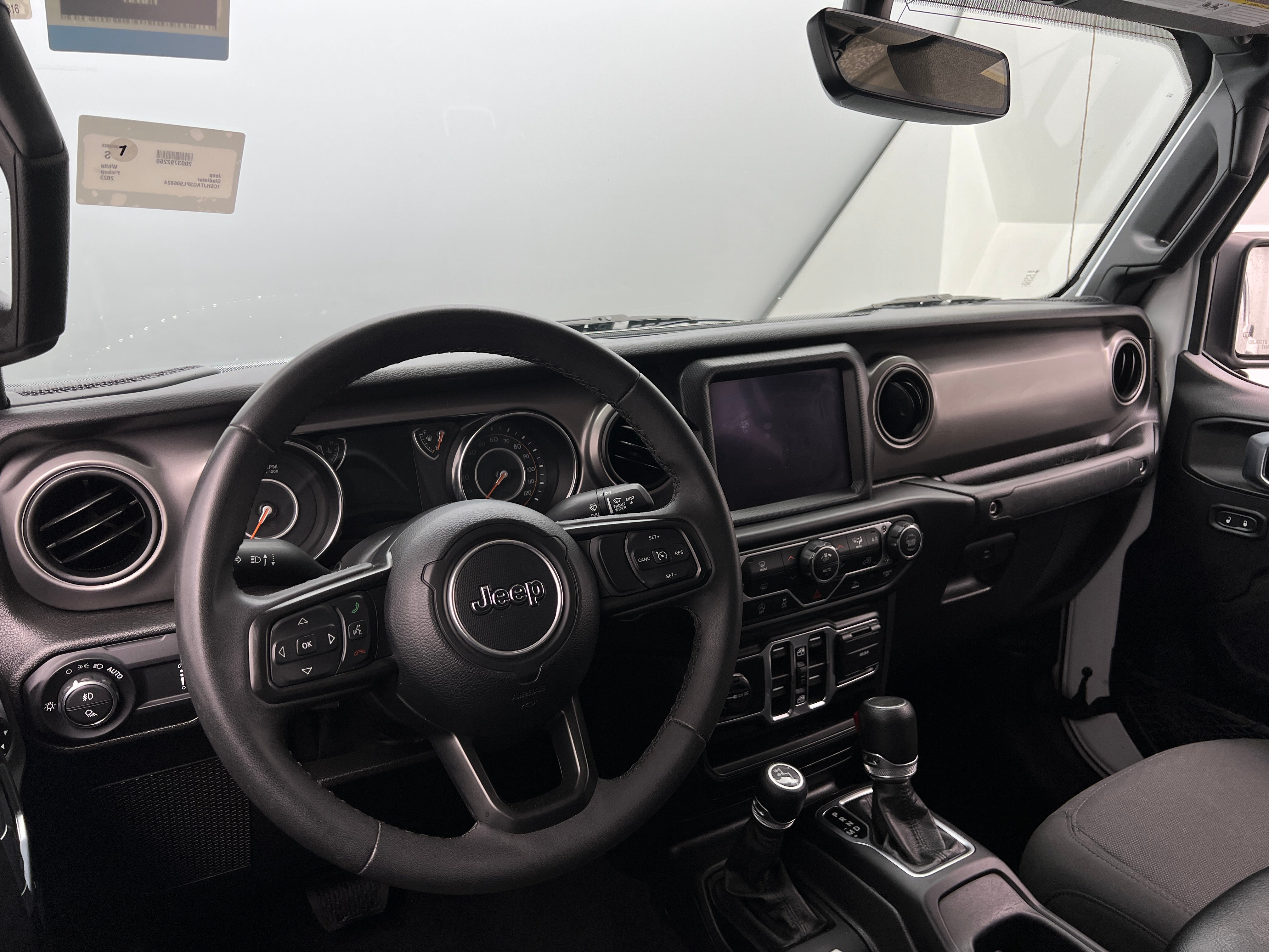 Thumbnail: 2023 Jeep Gladiator - 3