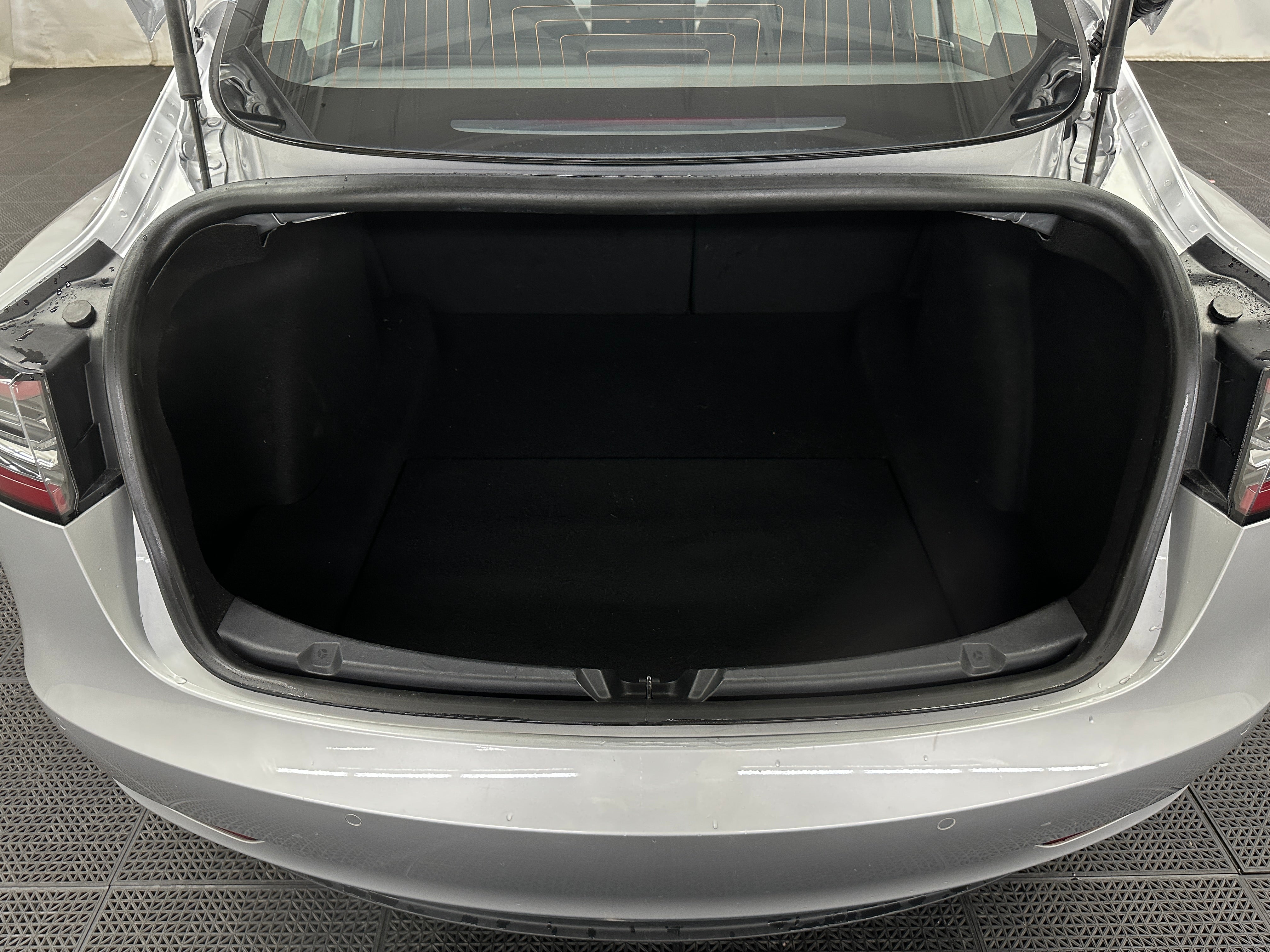 2018 Tesla Model 3 Long Range 4
