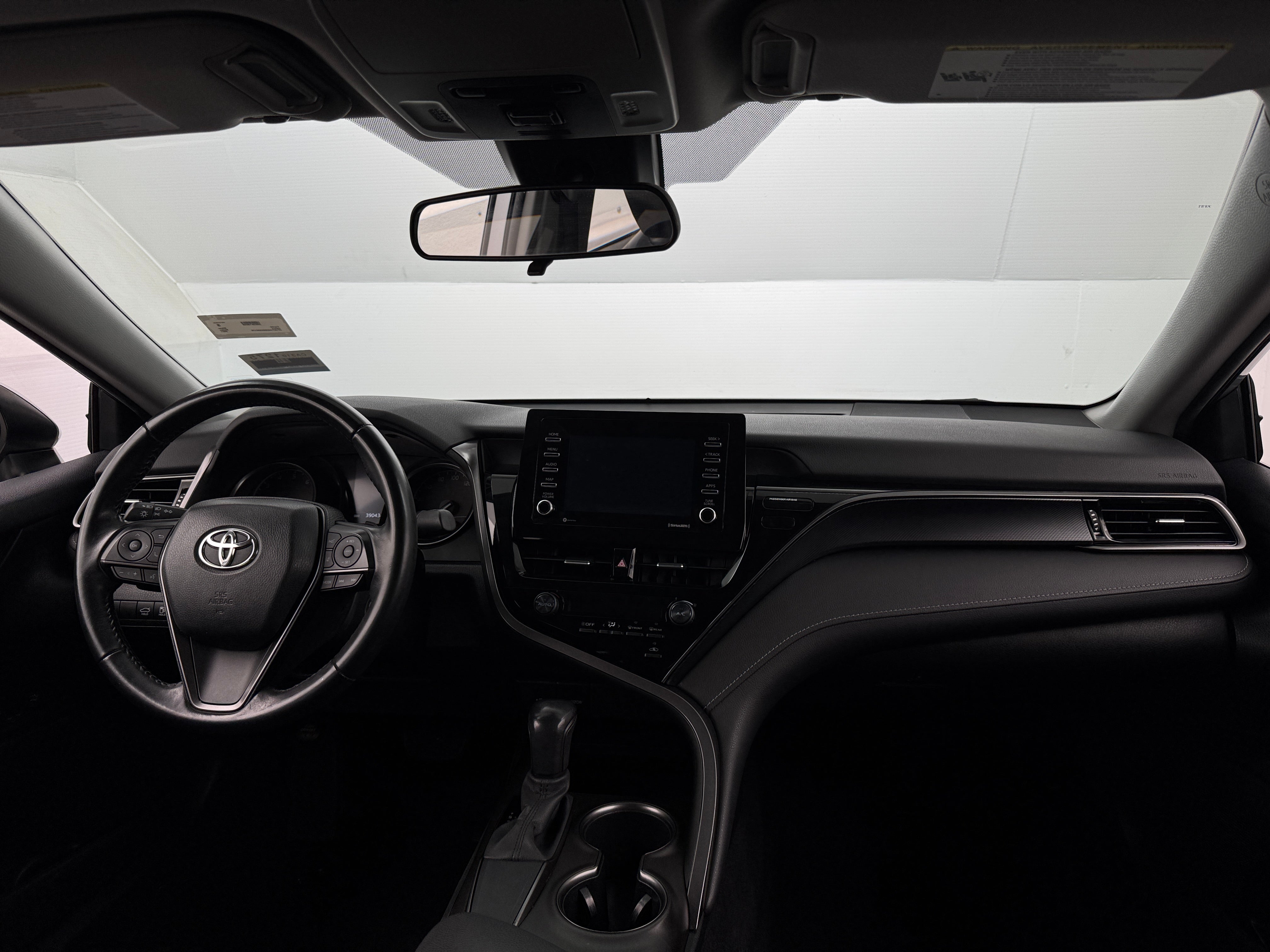 2021 Toyota Camry SE 2