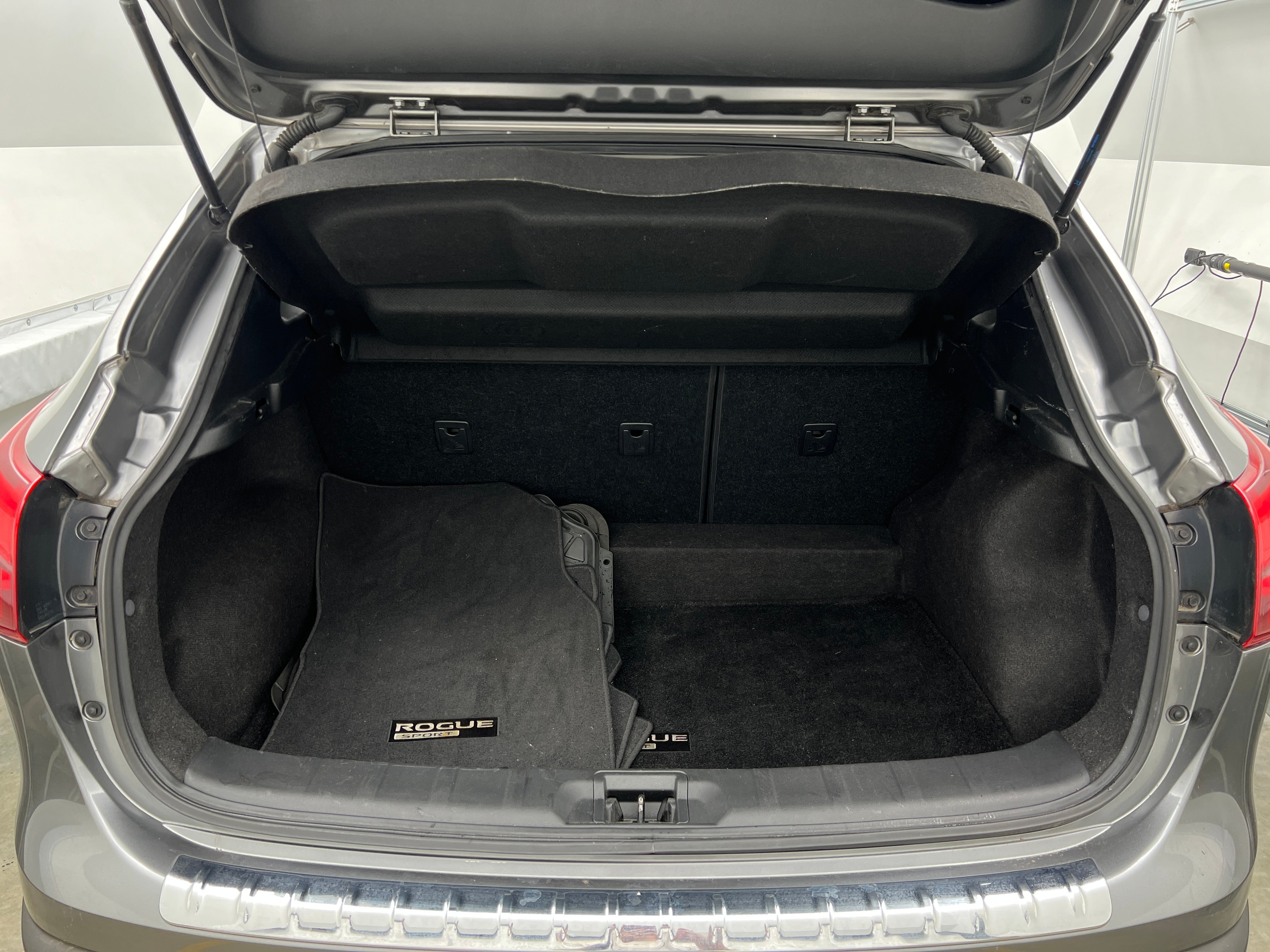 2017 Nissan Rogue Sport S 7