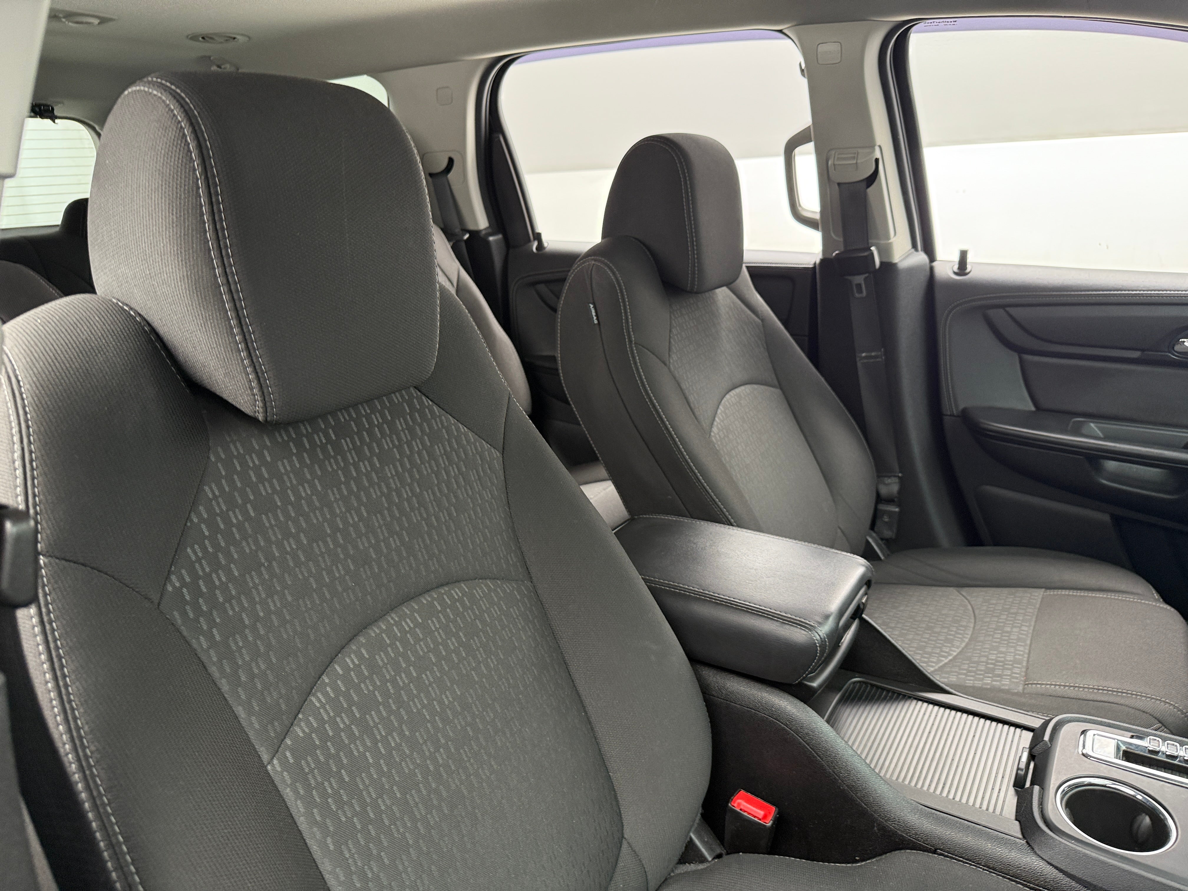 2016 GMC Acadia SLE 2