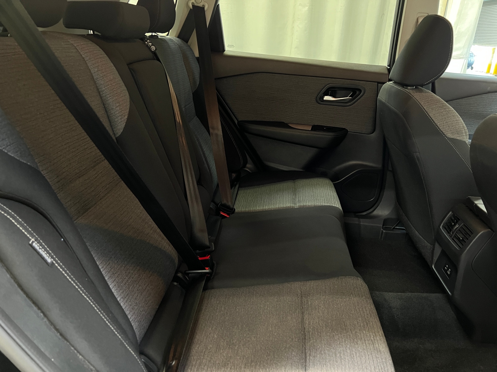 Thumbnail: 2023 Nissan Rogue - 6