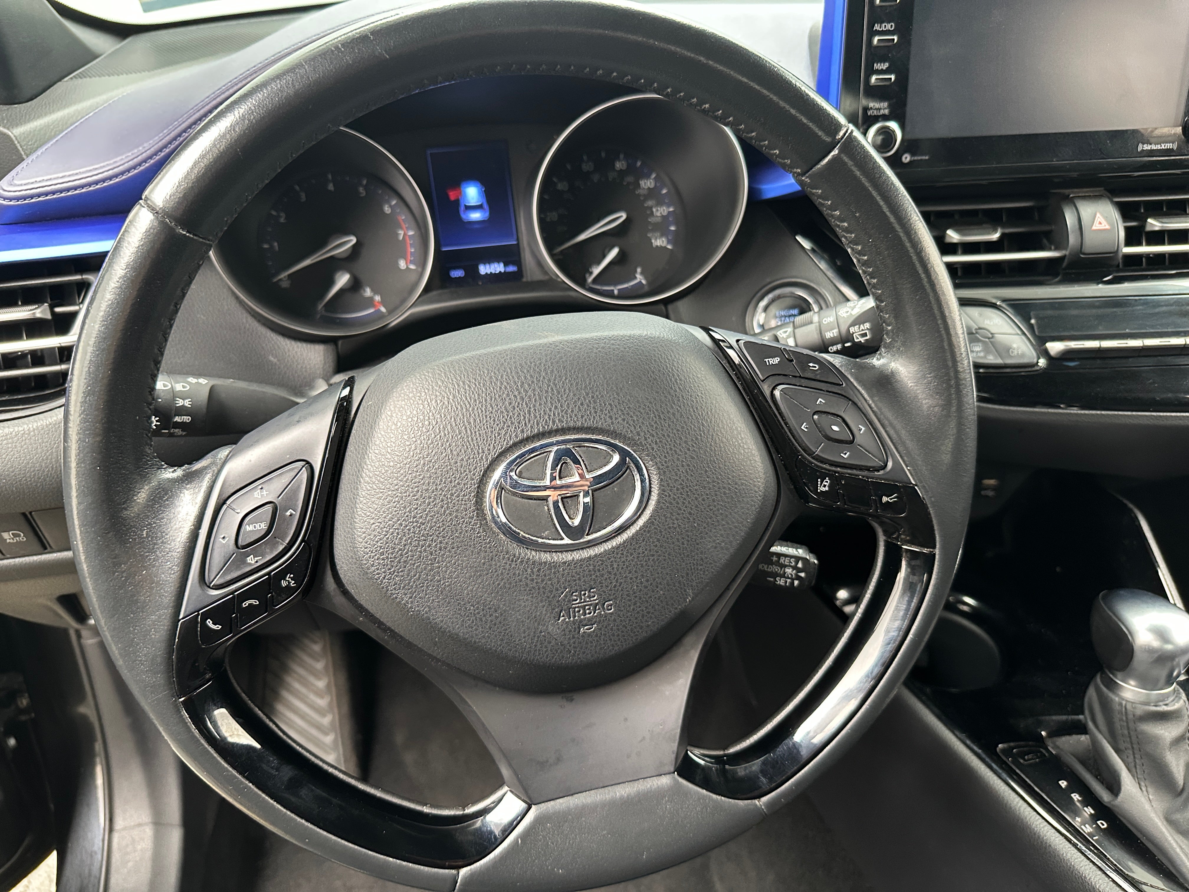 2021 Toyota C-HR XLE 5