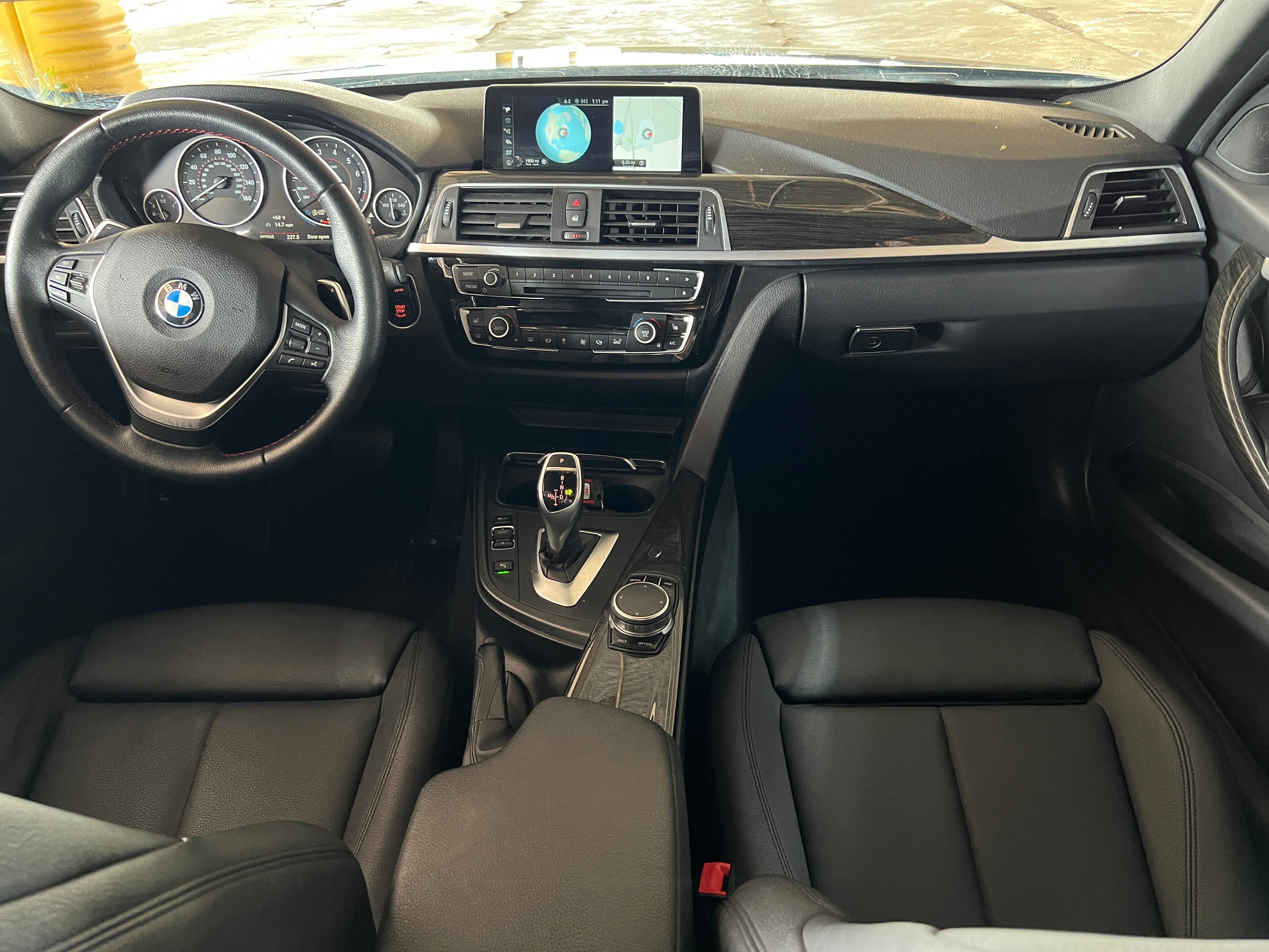 2017 BMW 3 Series 330i xDrive 2