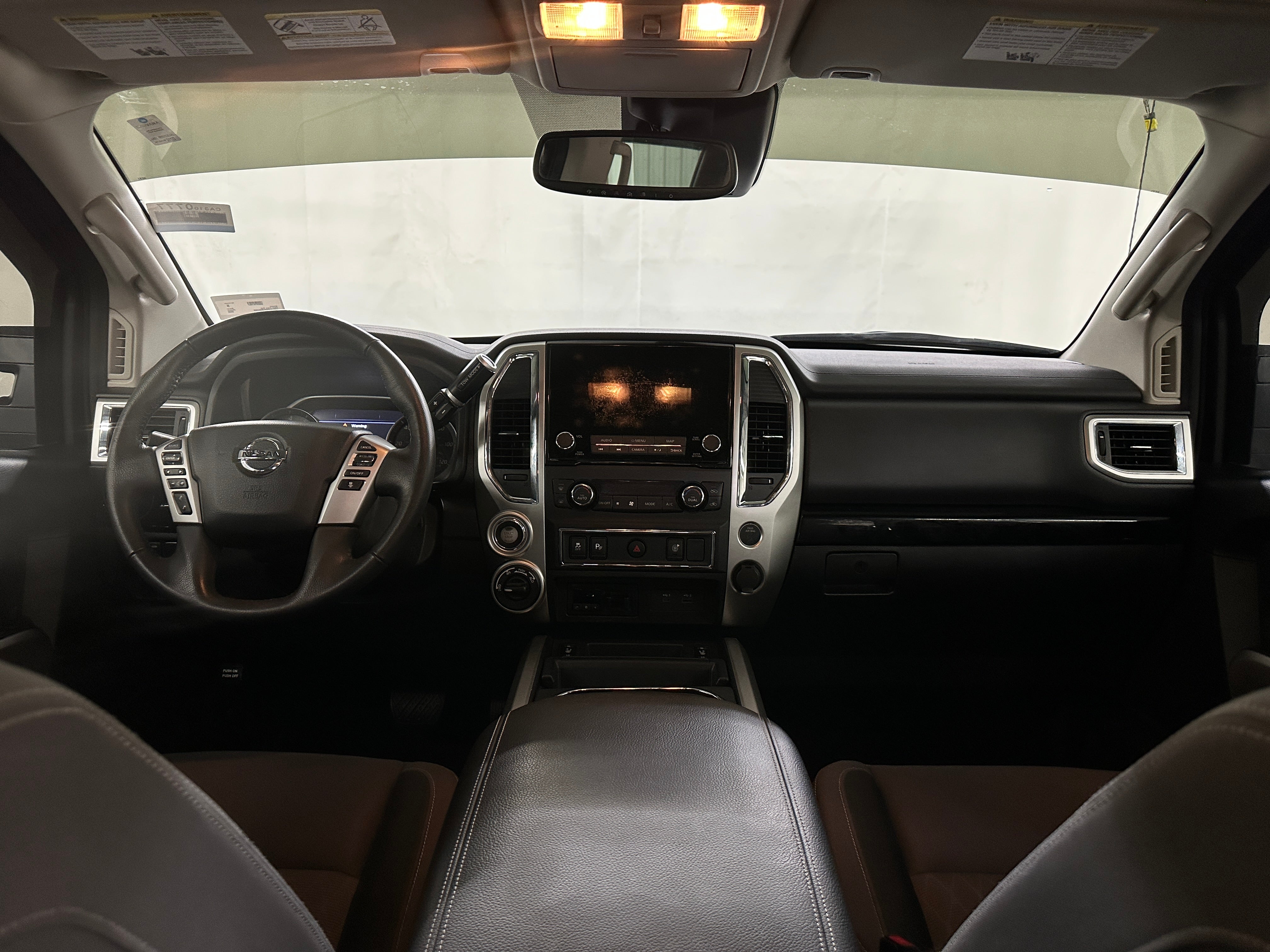 2020 Nissan Titan SV 3