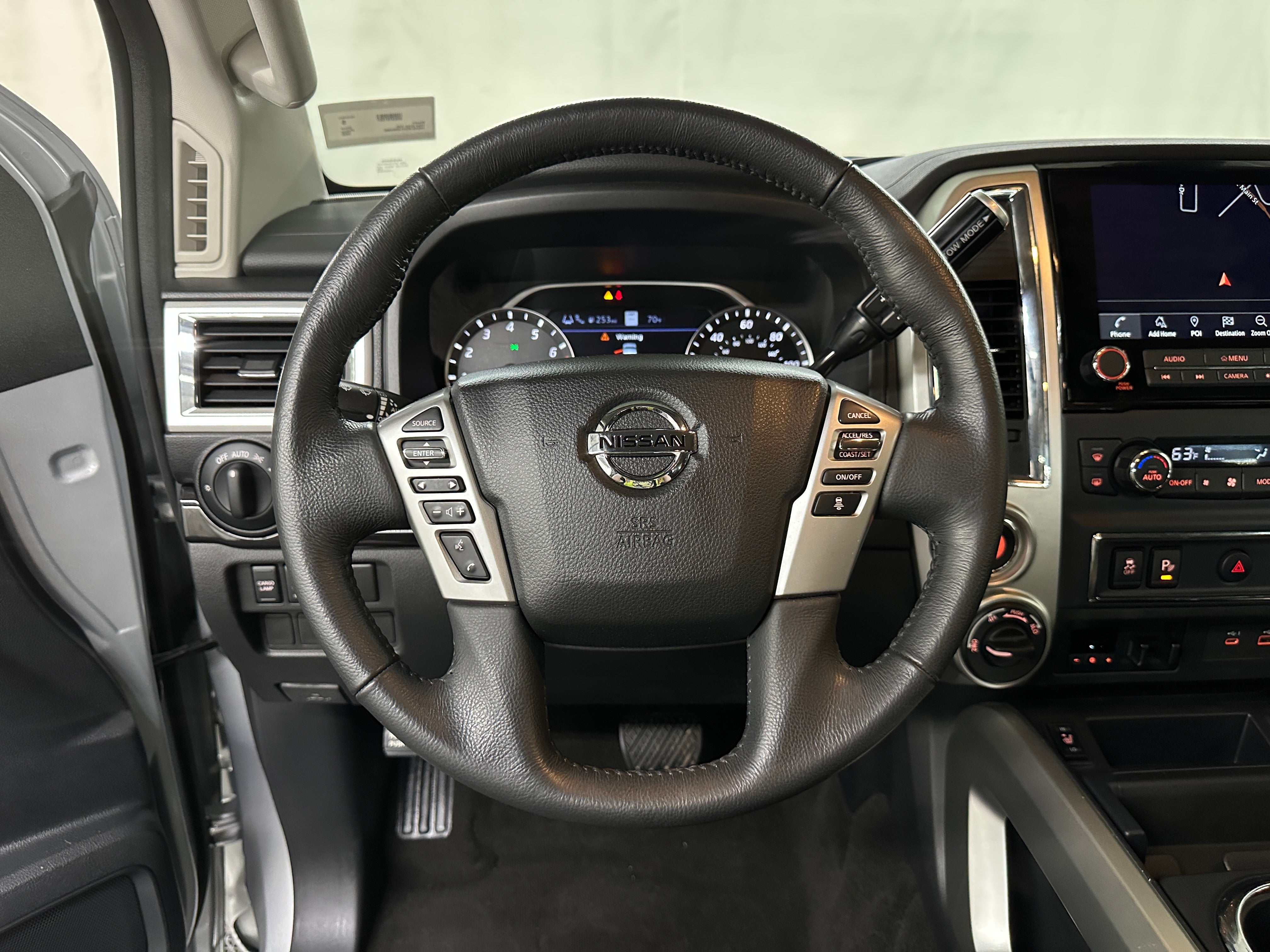 2020 Nissan Titan SV 5