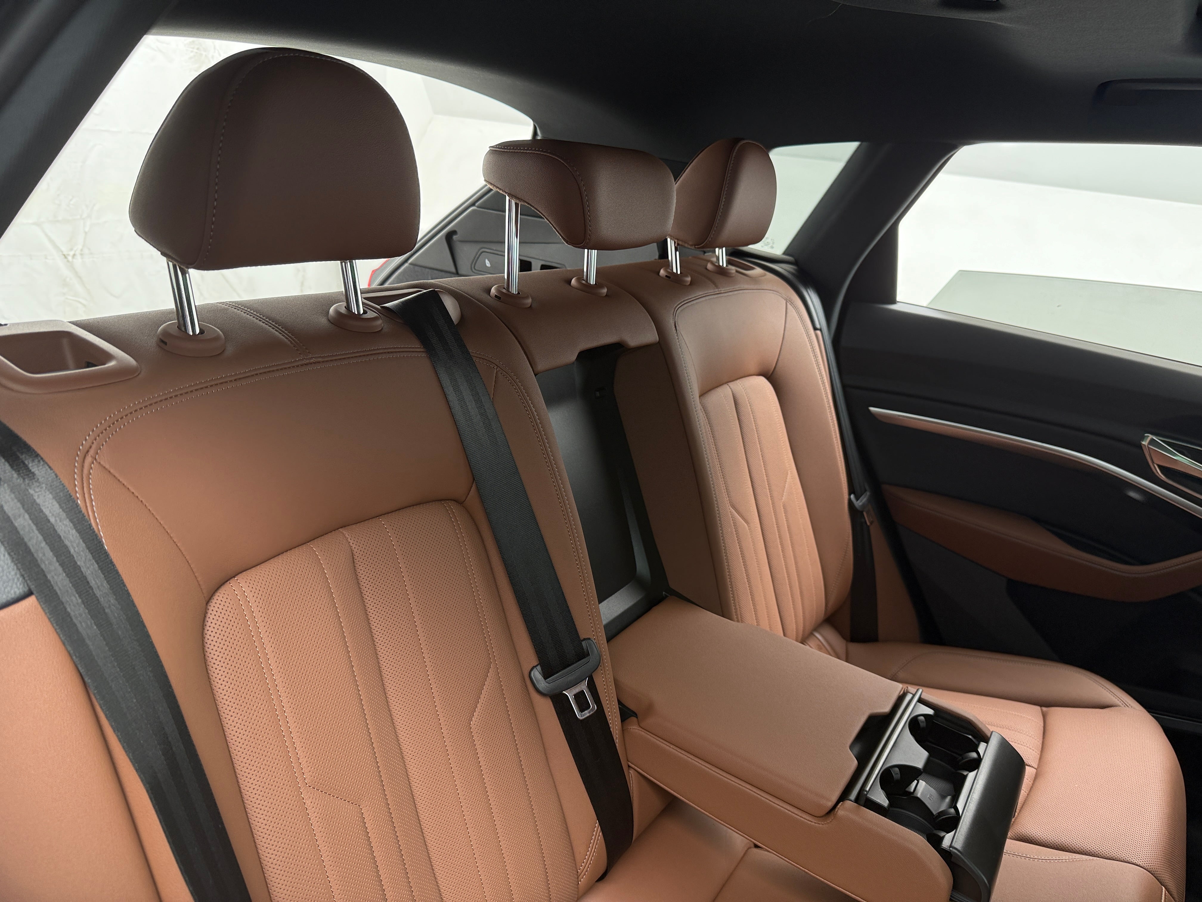 Thumbnail: 2024 Audi Q8 e-tron - 5