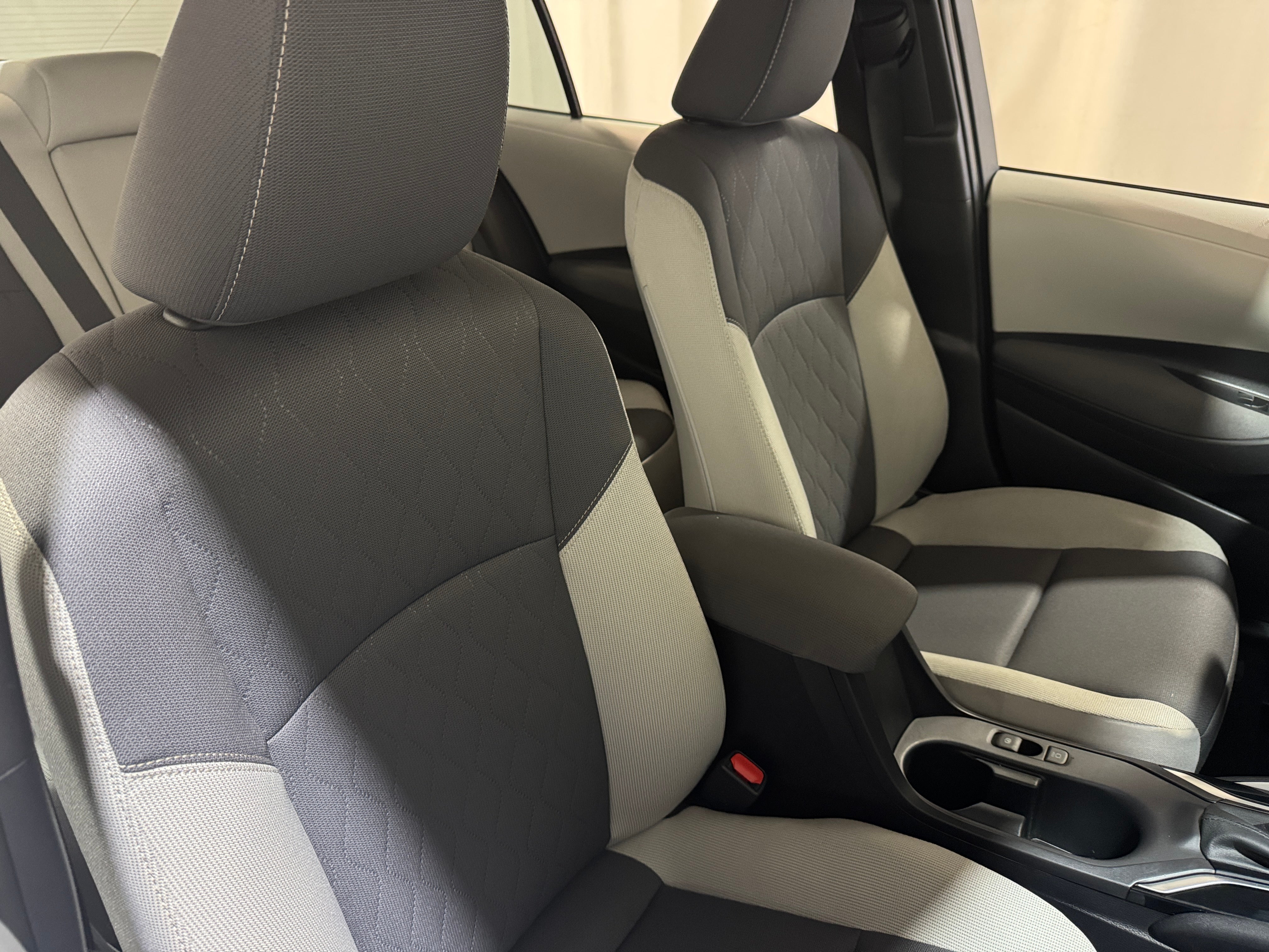 2024 Toyota Corolla LE 2