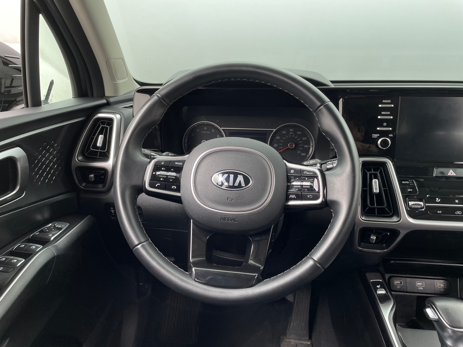 Thumbnail: 2021 Kia Sorento - 4