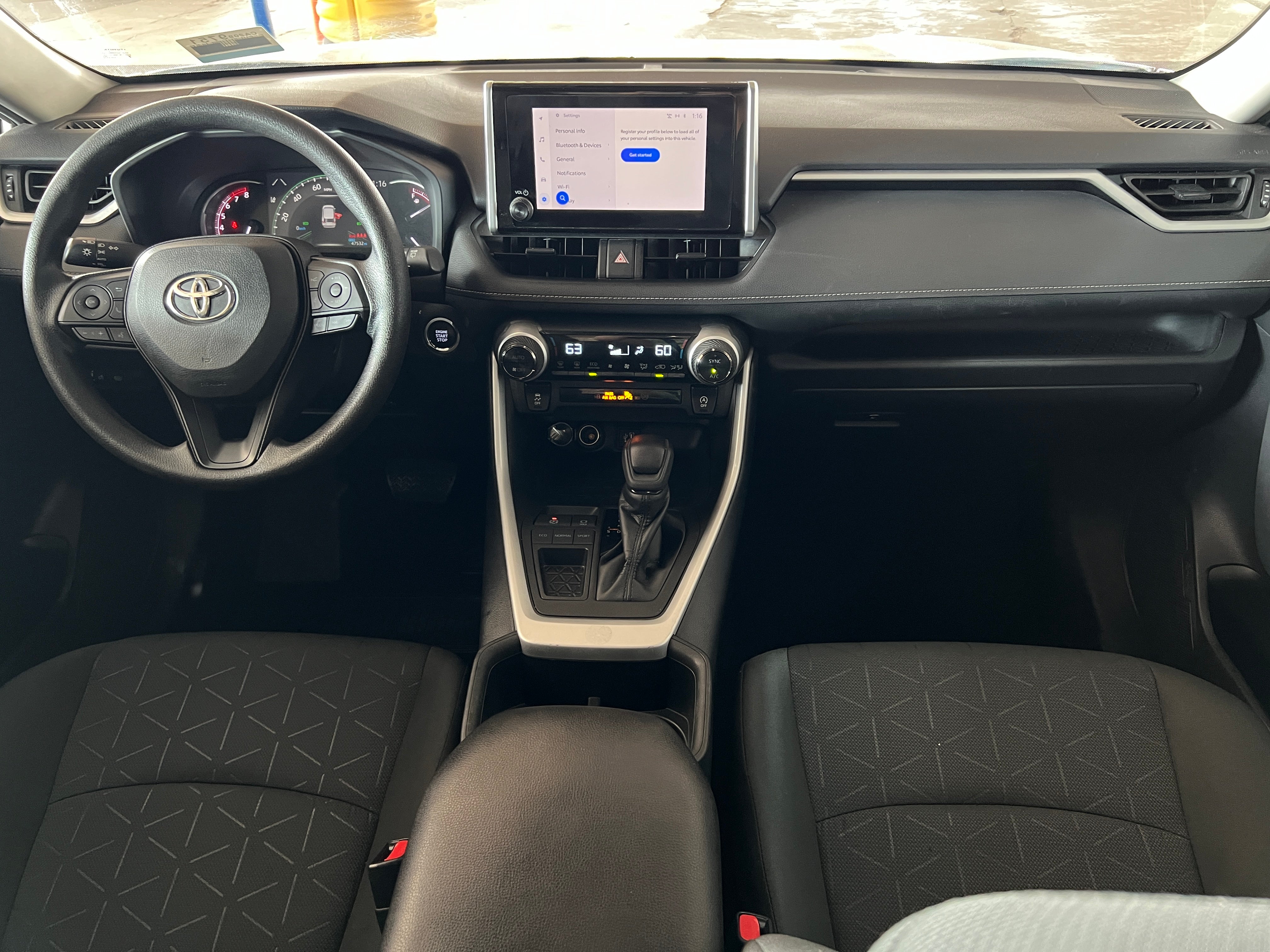 Thumbnail: 2023 Toyota RAV4 - 3