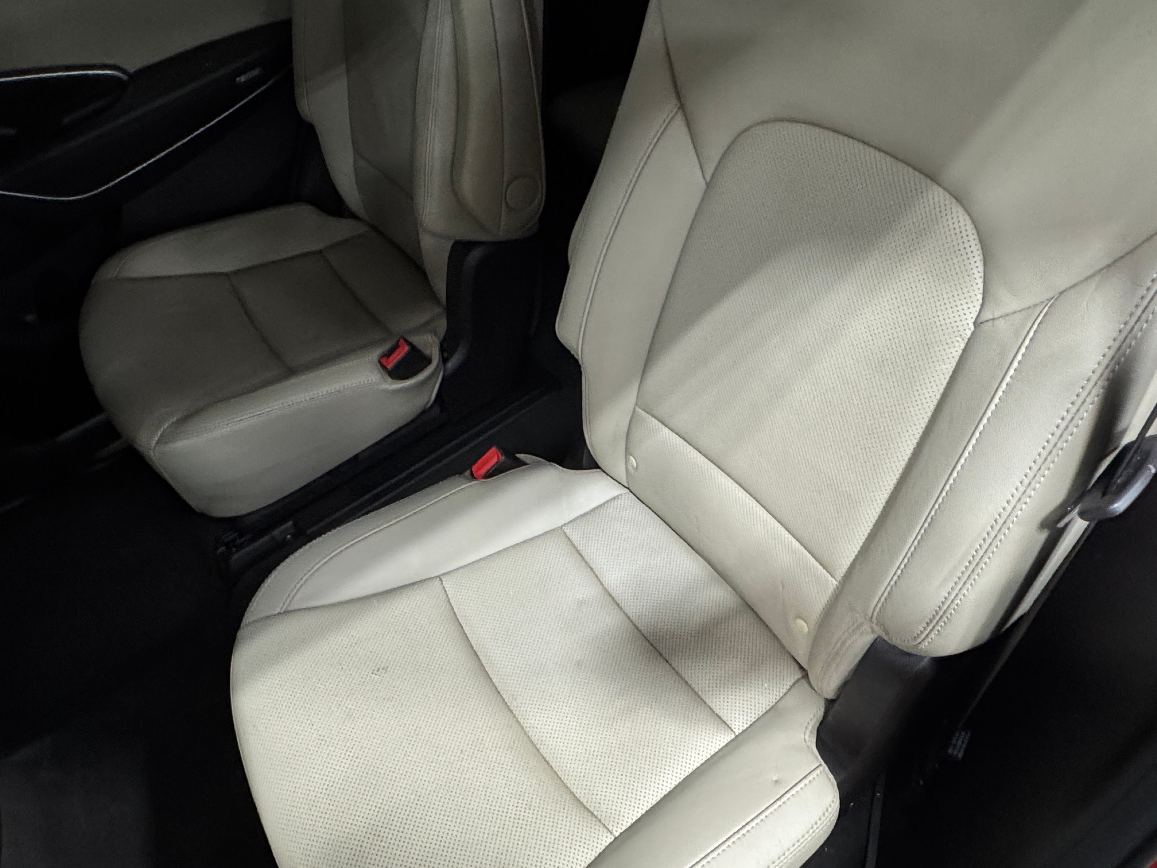 2017 Hyundai Santa Fe Limited 5