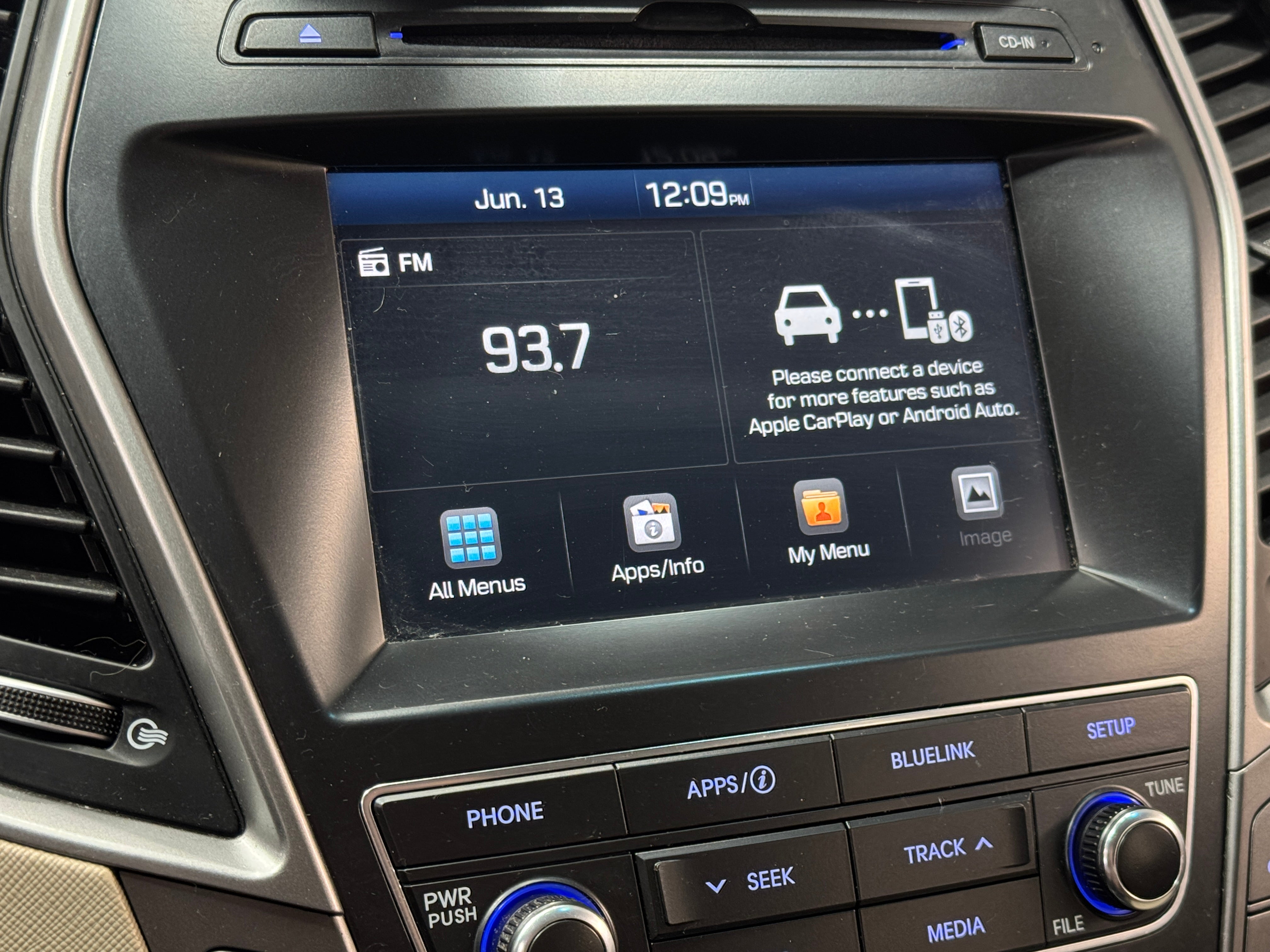 2017 Hyundai Santa Fe Limited 3