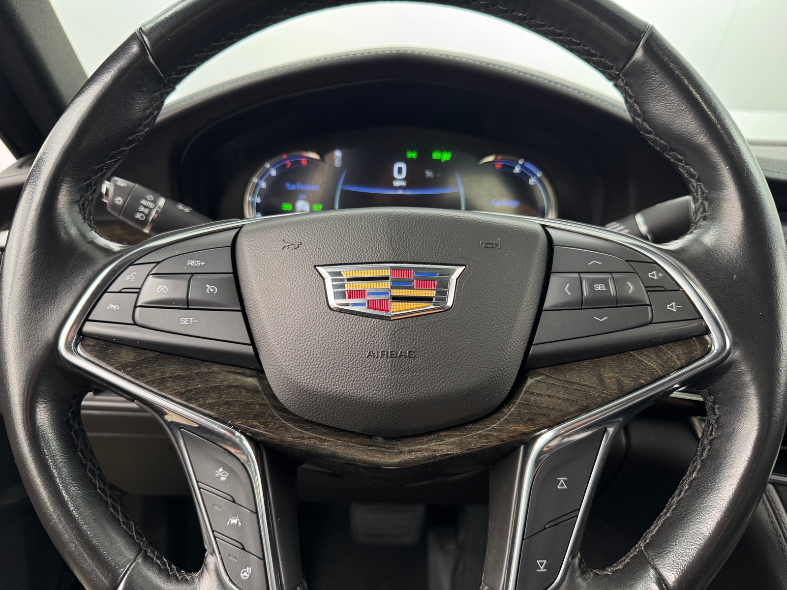Thumbnail: 2019 Cadillac CT6 - 4
