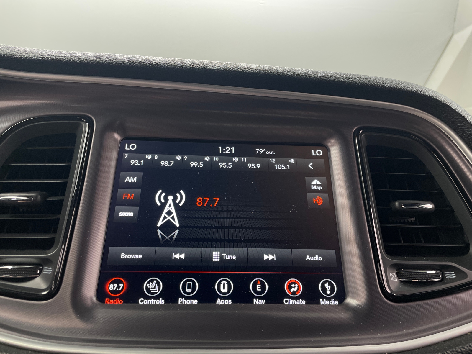 Thumbnail: 2019 Dodge Challenger - 3