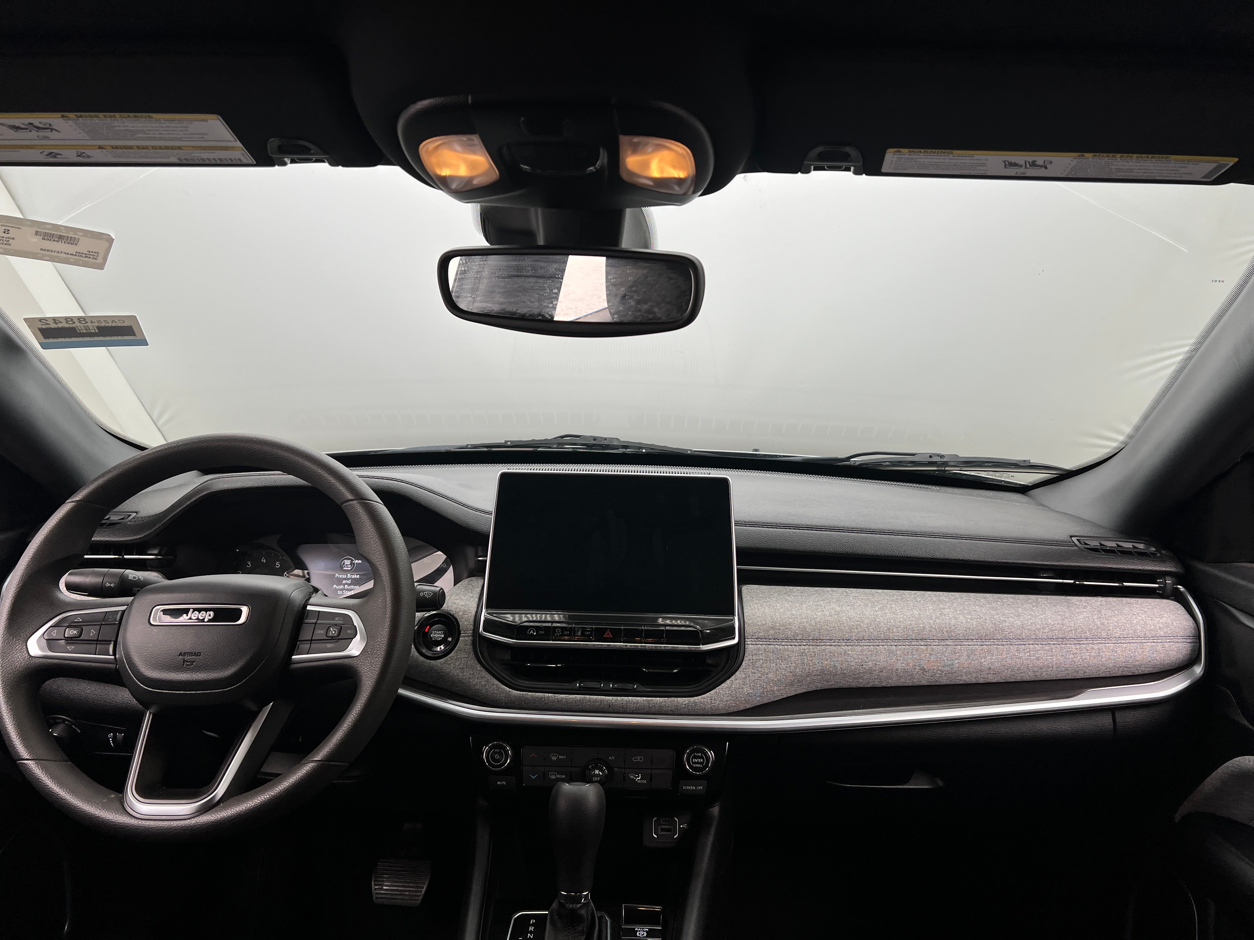2023 Jeep Compass Base 3