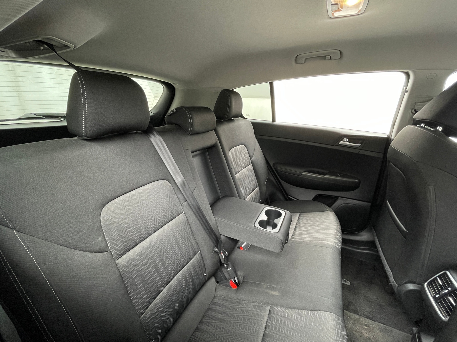 Thumbnail: 2020 Kia Sportage - 6